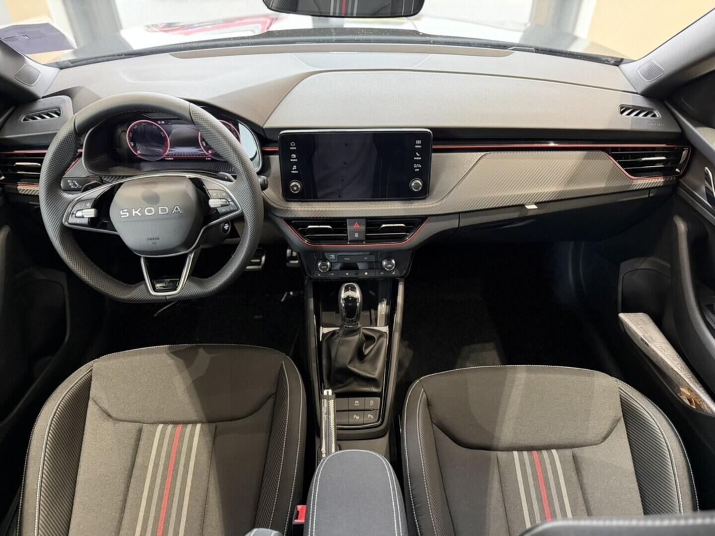 OI11002850_15.webp_Kamiq Monte Carlo 1.5 TSI 110 kW DSG