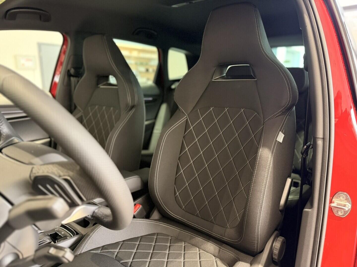 OI11002852_21.webp_Karoq Sportline 1.5 TSI 110 kW DSG