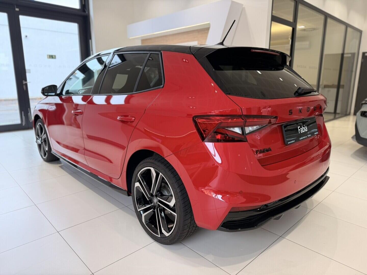 OI11002855_12.webp_Fabia Monte Carlo 1.0 TSI 85 kW