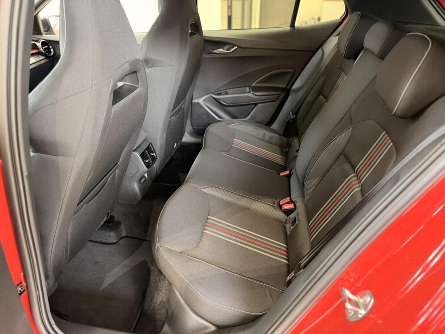 OI11002855_17.webp_Fabia Monte Carlo 1.0 TSI 85 kW