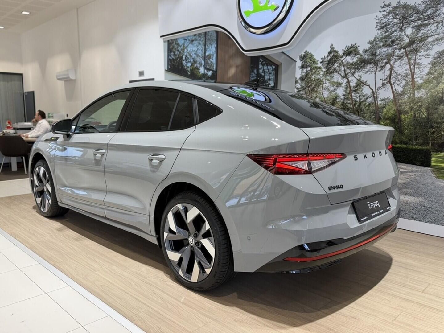 OI11002874_13.webp_Enyaq Coupé RS  84 kWh 4x4 250 kW