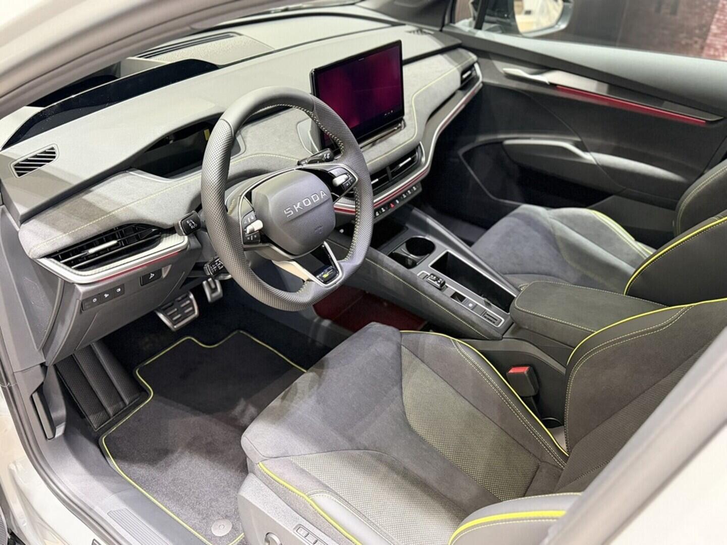 OI11002874_15.webp_Enyaq Coupé RS  84 kWh 4x4 250 kW