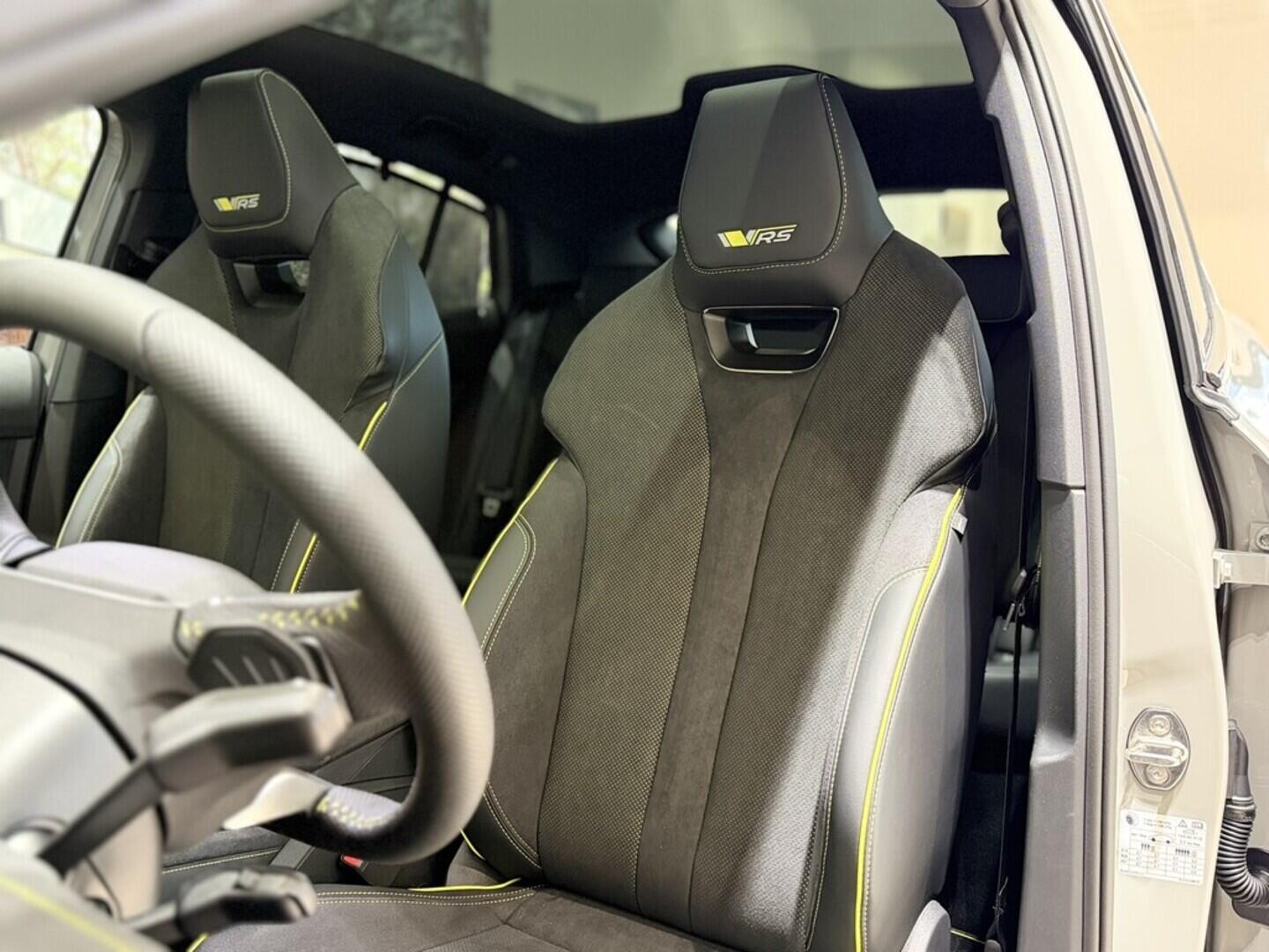 OI11002874_19.webp_Enyaq Coupé RS  84 kWh 4x4 250 kW