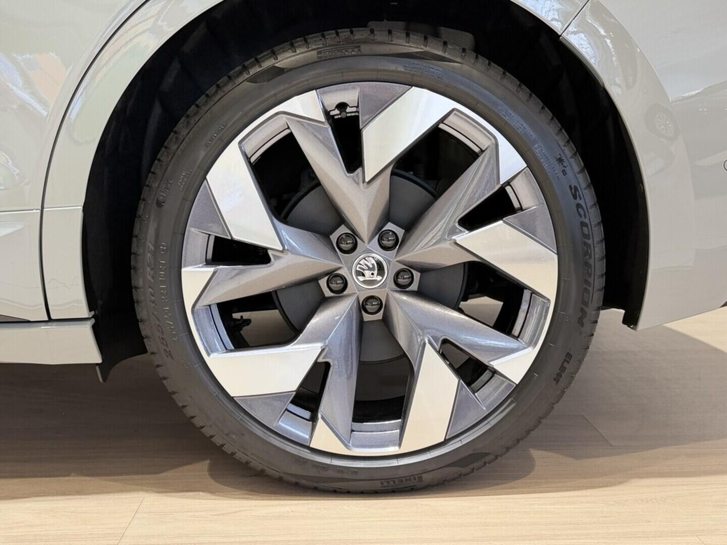 OI11002874_27.webp_Enyaq Coupé RS  84 kWh 4x4 250 kW