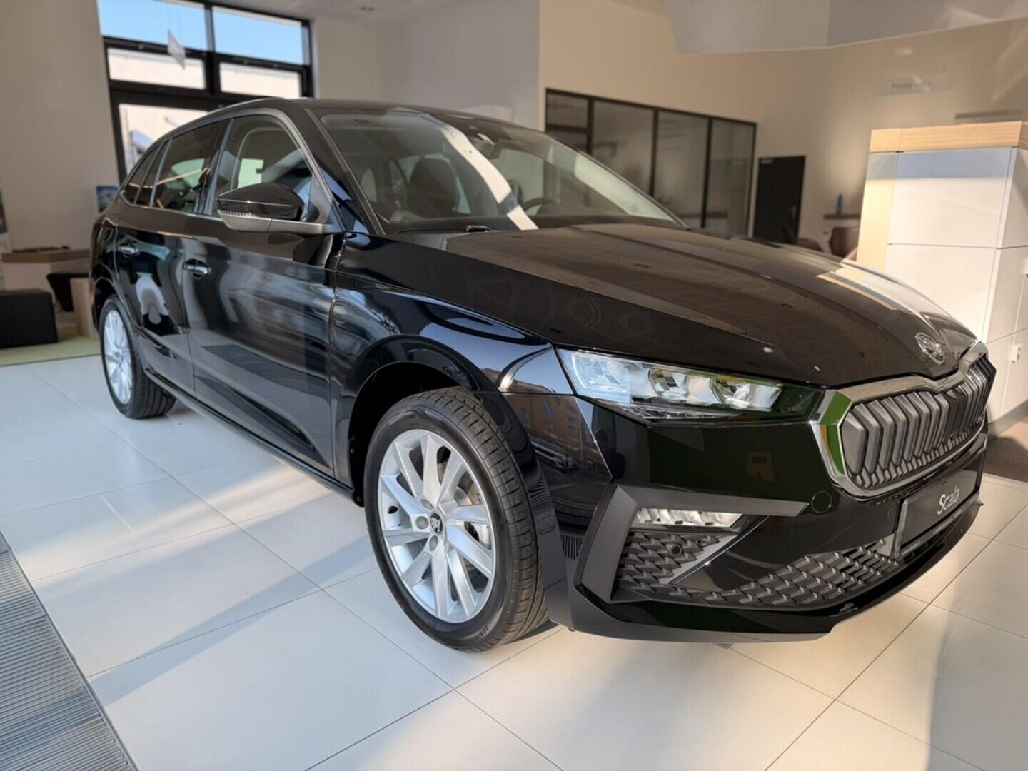 OI11002875_12.webp_Scala 130 Let Premium 1.0 TSI 85 kW DSG