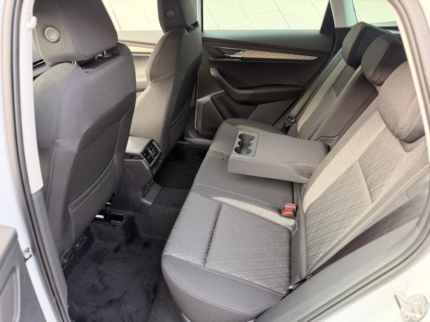 OI11002887_19.webp_Karoq Top Selection 1.5 TSI 110 kW DSG