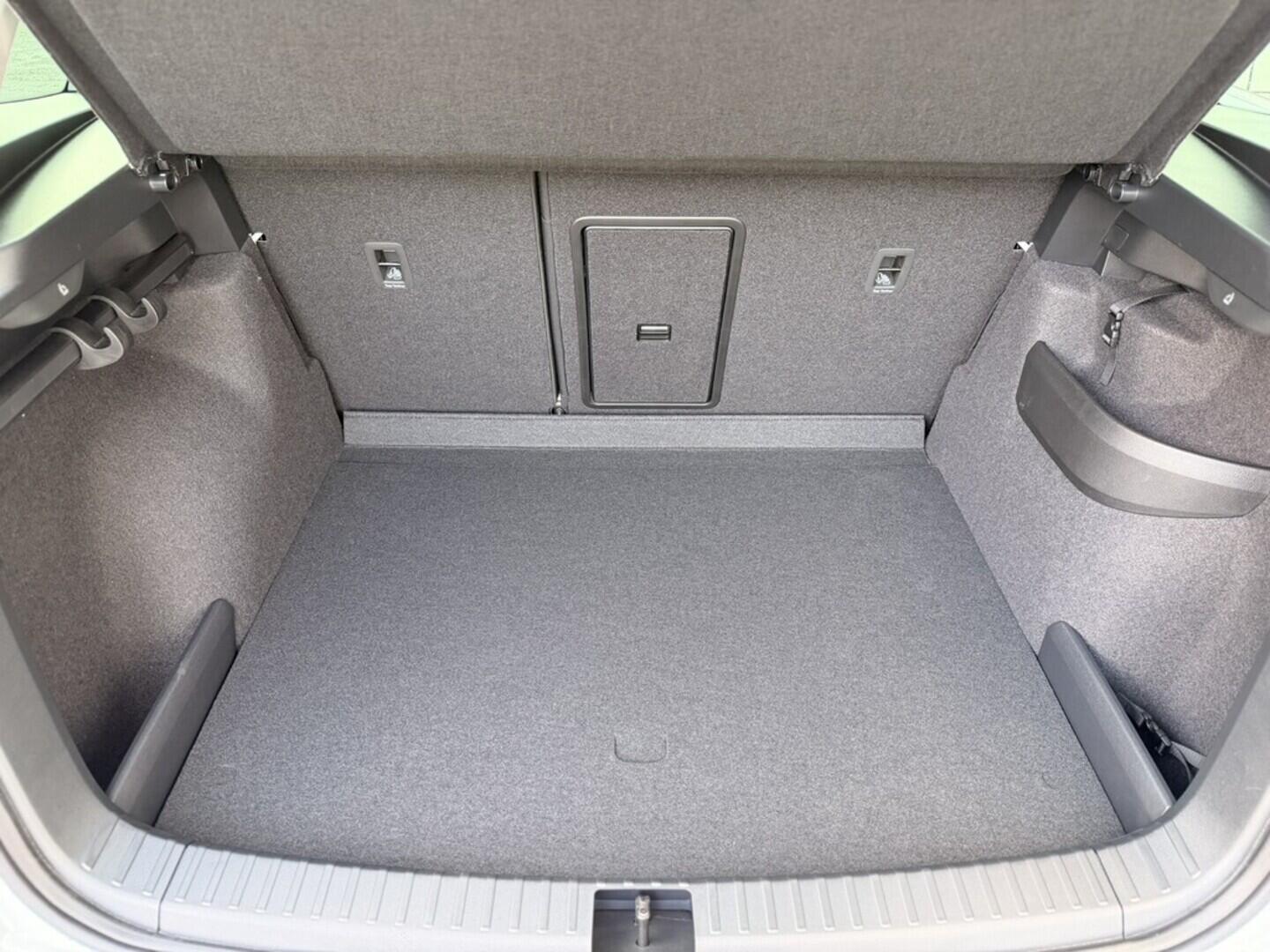 OI11002887_20.webp_Karoq Top Selection 1.5 TSI 110 kW DSG