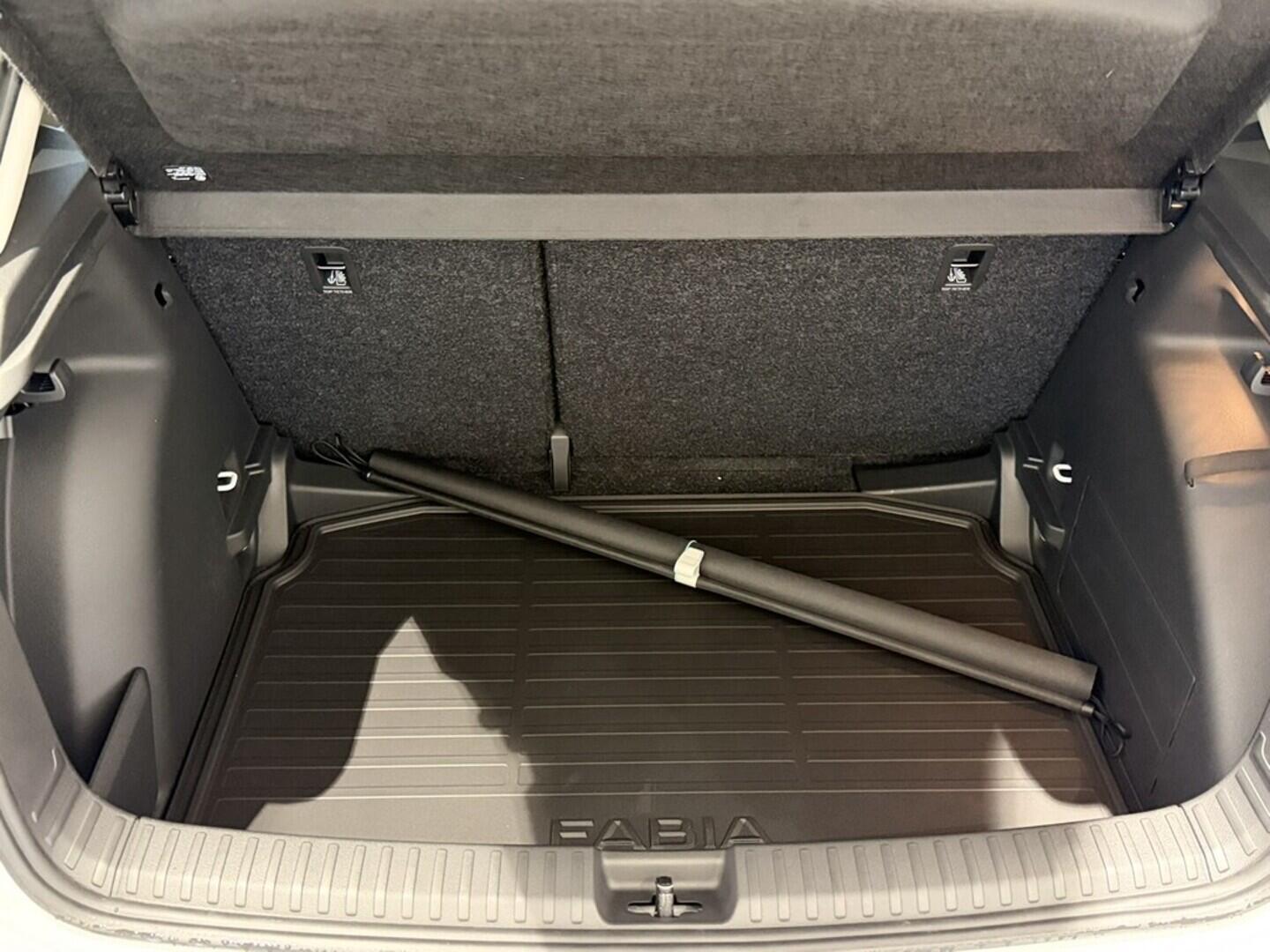 OI11002892_18.webp_Fabia 130 Let 1.0 MPI 59 kW