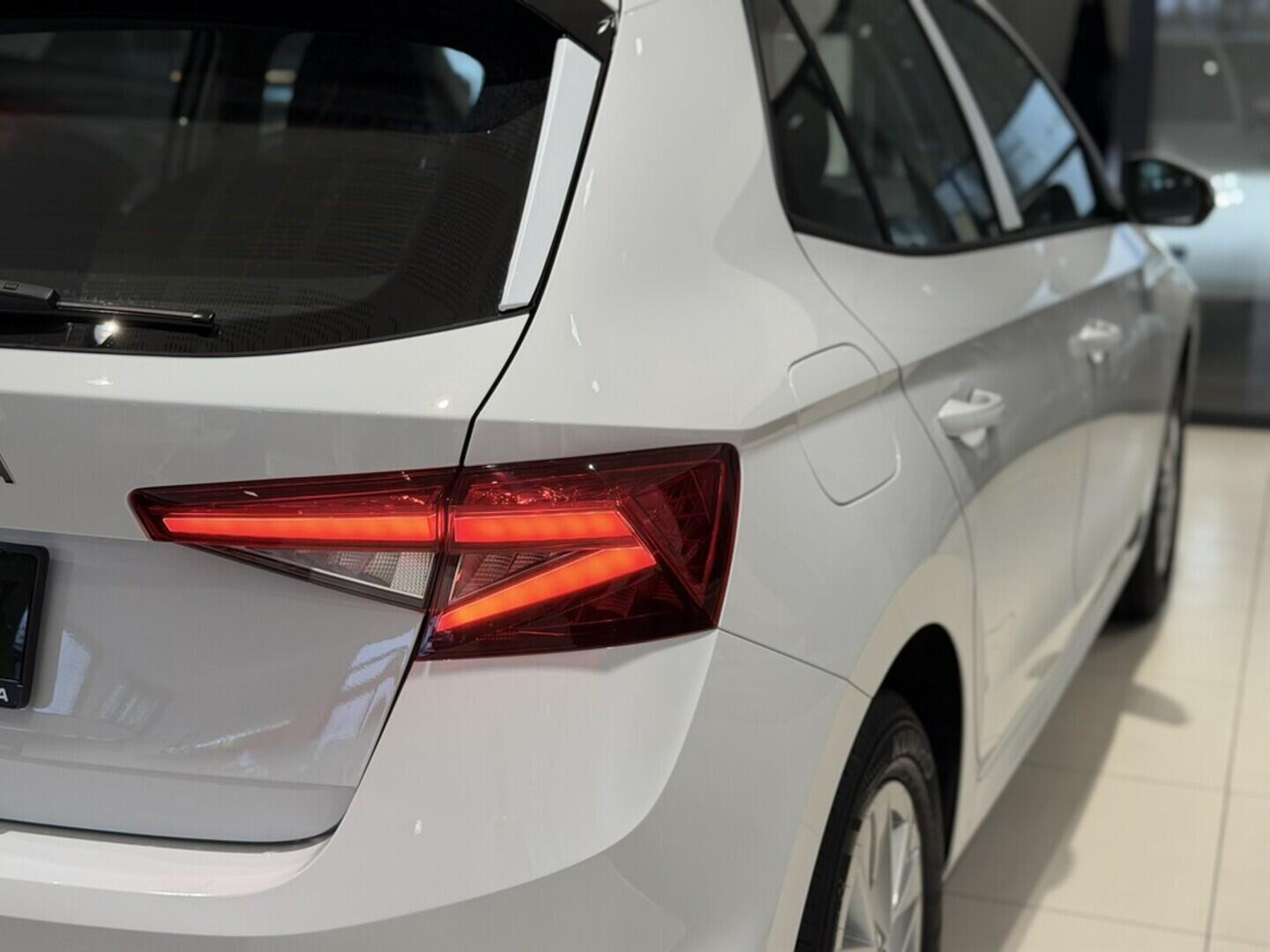 OI11002892_26.webp_Fabia 130 Let 1.0 MPI 59 kW