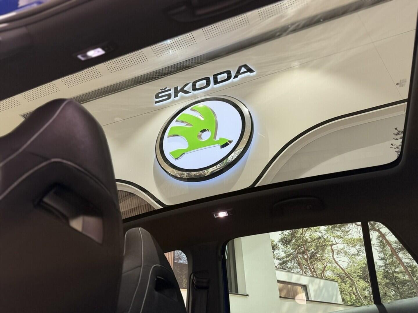 OI11002899_27.webp_Scala Monte Carlo 1.0 TSI 85 kW DSG