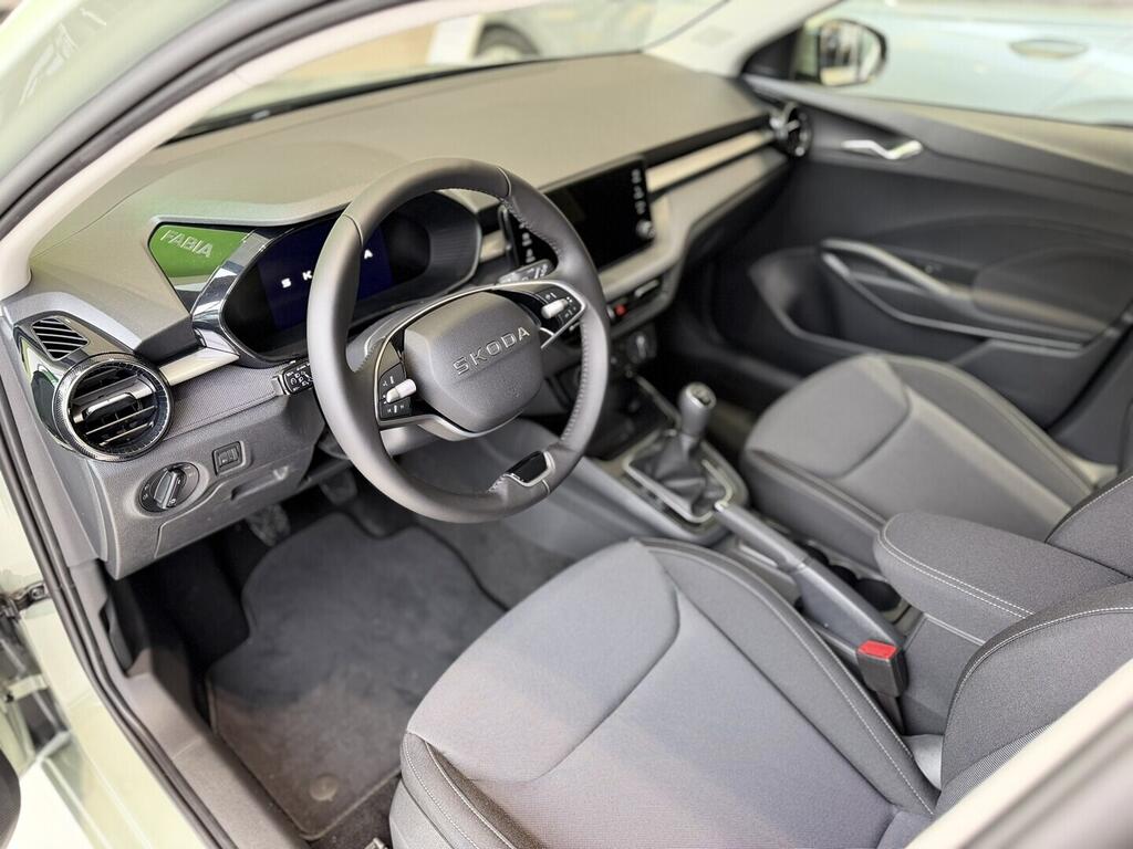 OI11002906_15.webp_Fabia Selection 1.0 MPI 59 kW zelená