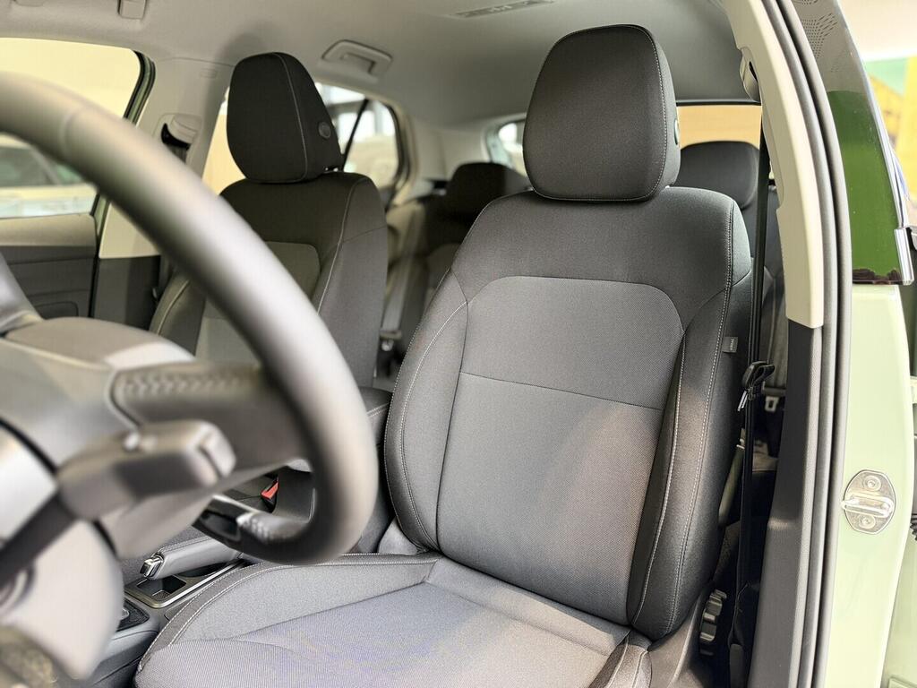 OI11002906_27.webp_Fabia Selection 1.0 MPI 59 kW zelená