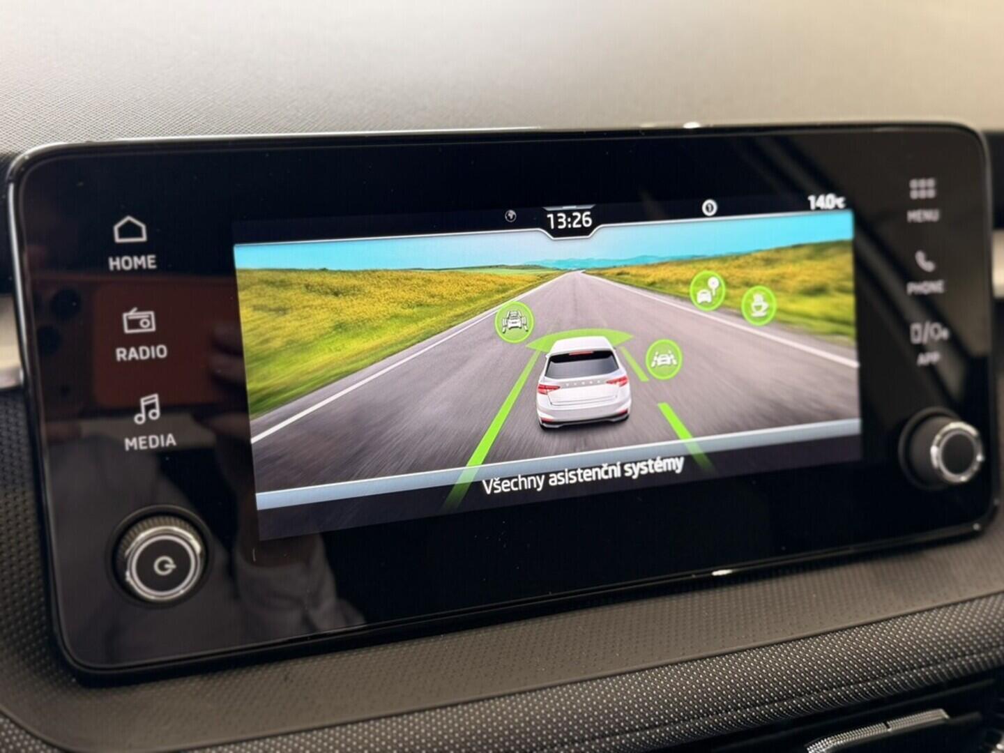 OI11002907_19.webp_Fabia Selection 1.0 MPI 59 kW