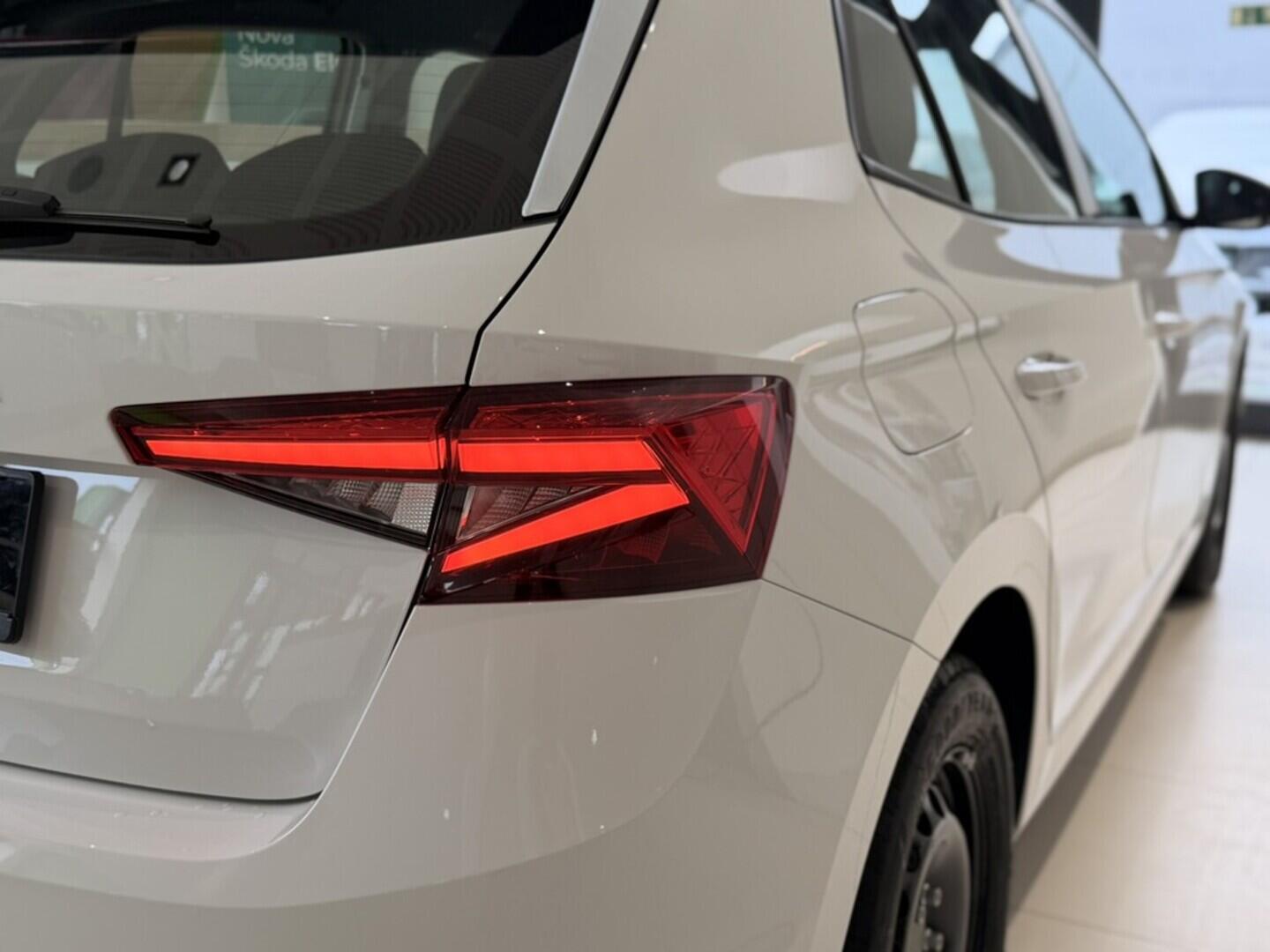 OI11002908_25.webp_Fabia Selection 1.0 MPI 59 kW