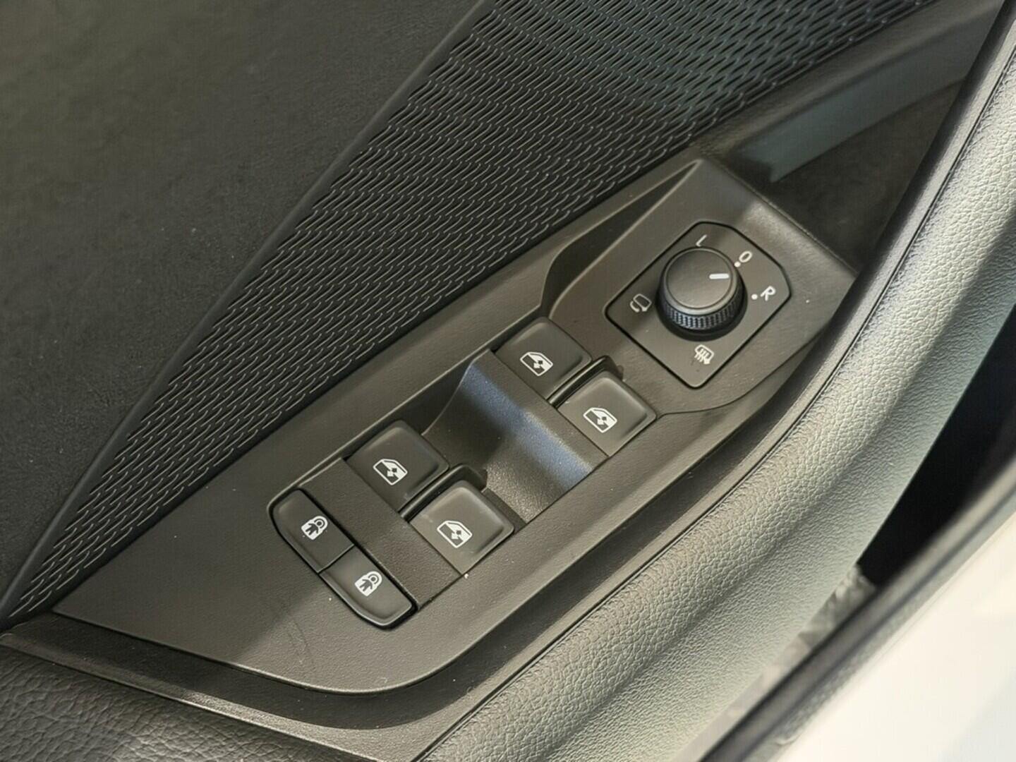 OI11002911_29.webp_Octavia Top Selection 2.0 TDI 110 kW DSG