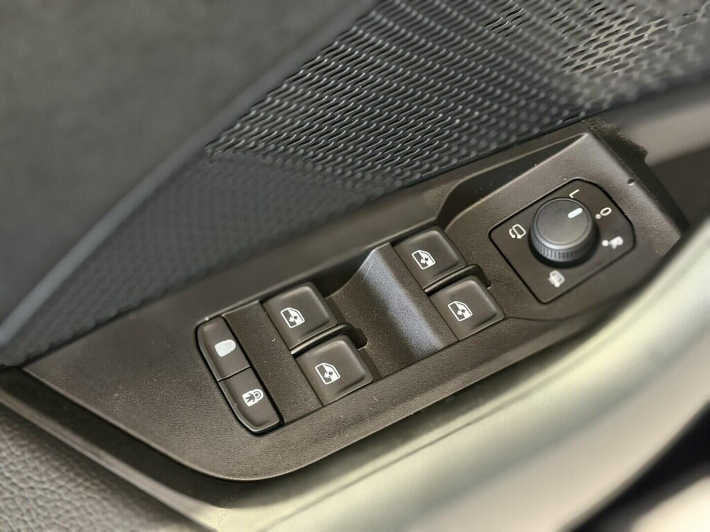 OI11002913_28.webp_Octavia Combi Top Selection 2.0 TDI 110 kW DSG 