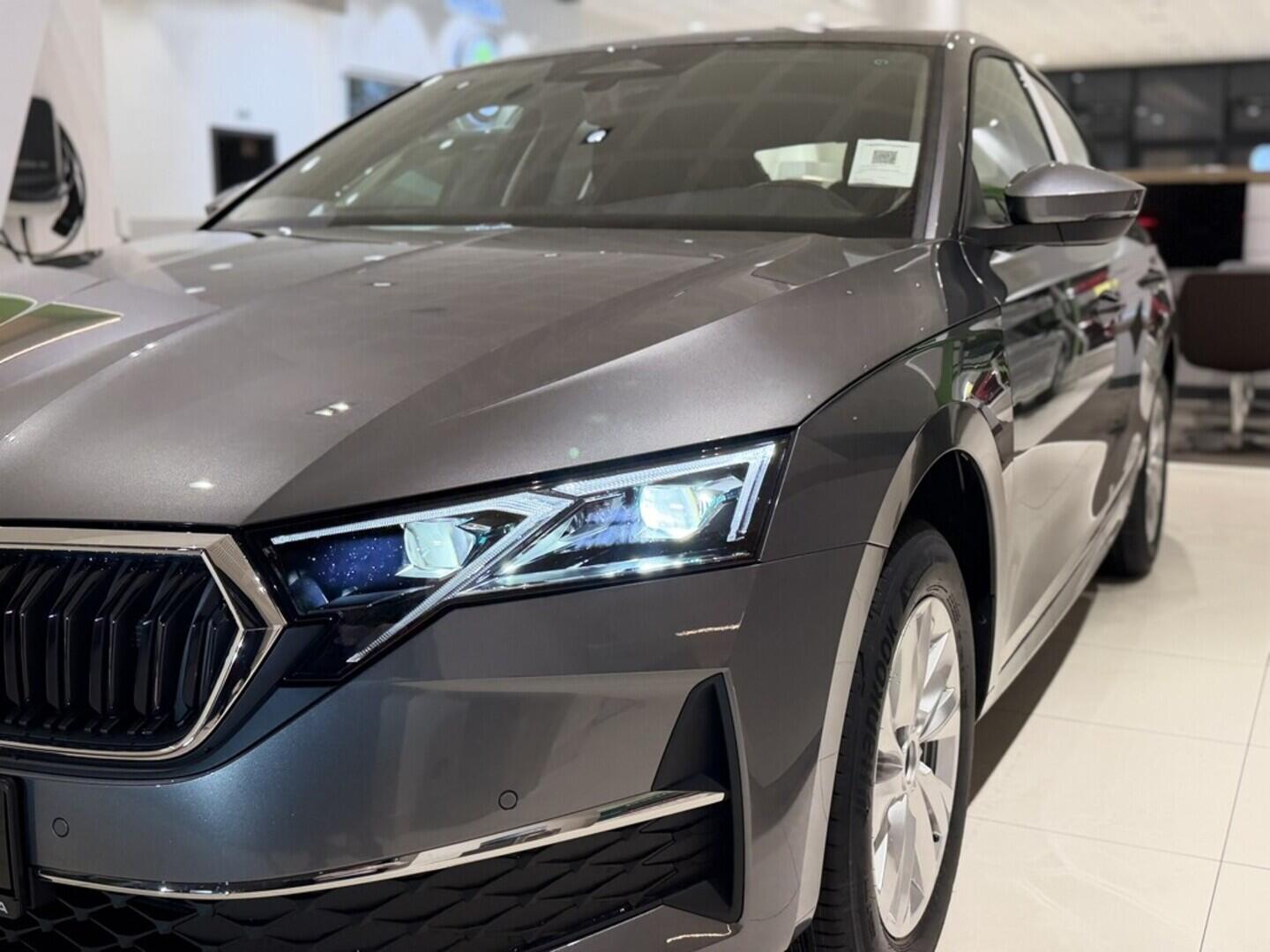 OI11002915_26.webp_Octavia Selection 1.5 TSI 85 kW  