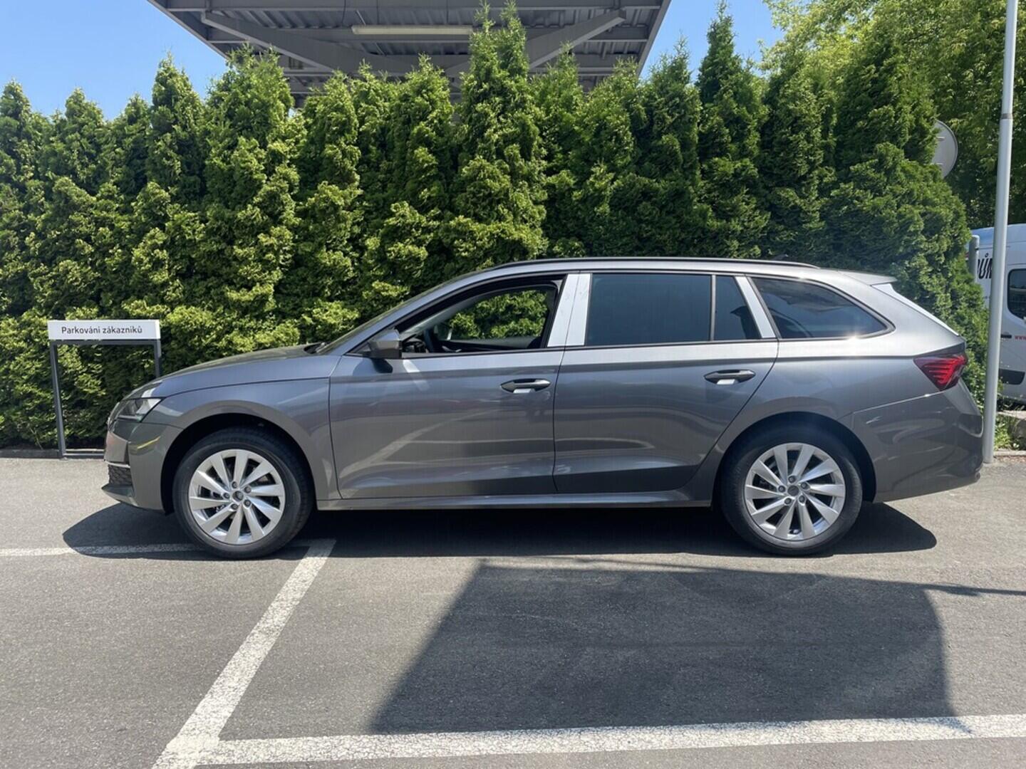 OI11002920_15.webp_Octavia Combi 130 Let 1.5 TSI 85 kW