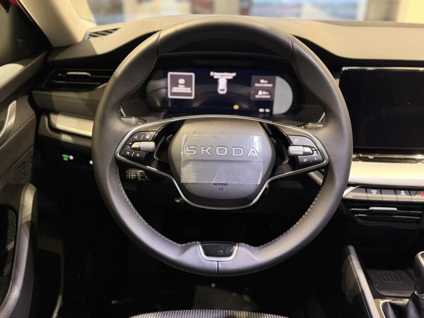 OI11002921_16.webp_Octavia Combi Classic 1.5 TSI 85 kW