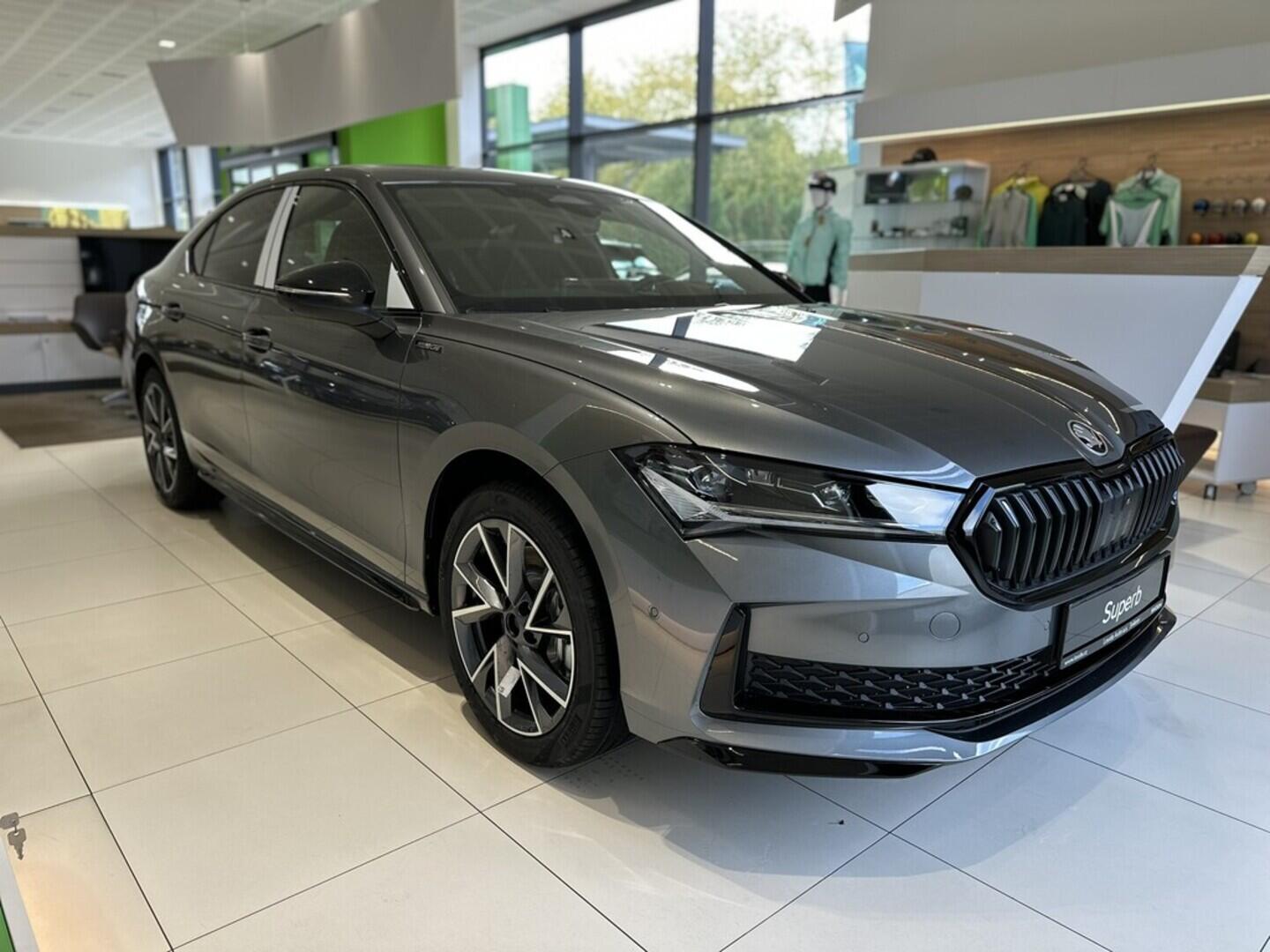 OI11002923_11.webp_Superb Sportline 2.0 TDI 142 kW 4x4