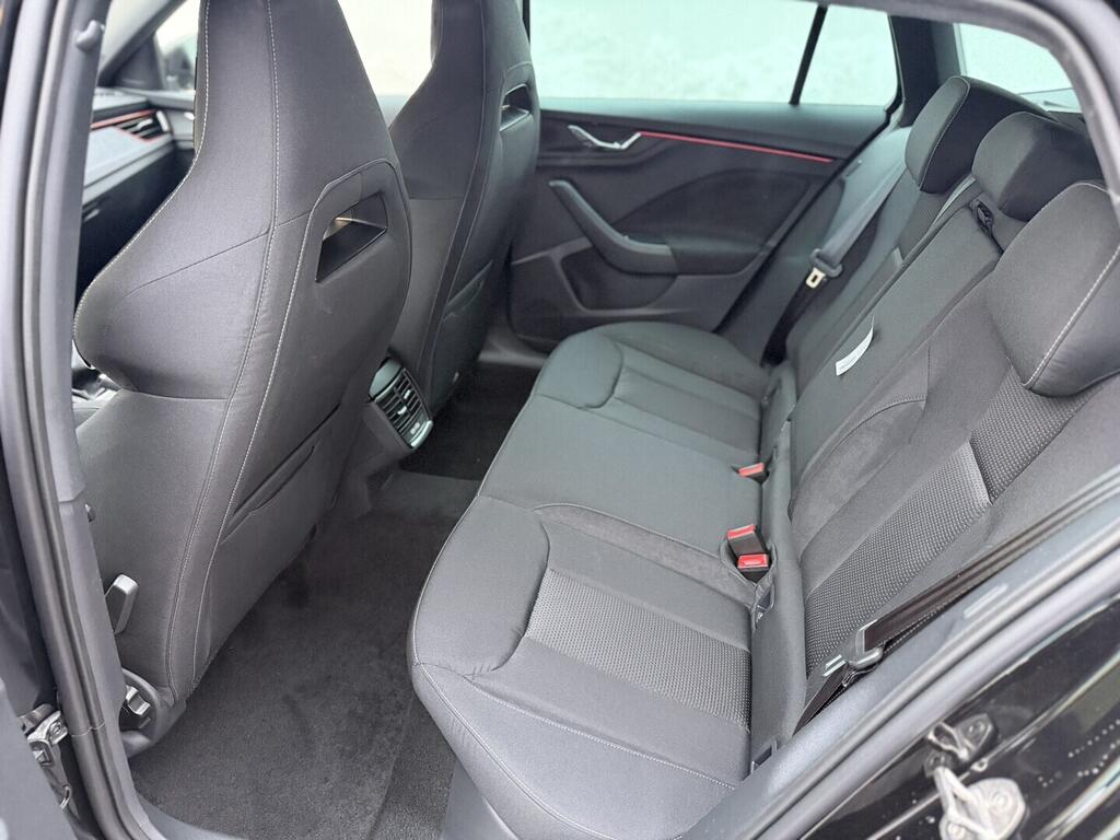 OI11002927_16.webp_Scala Dymanic 1.0 TSI 85 kW DSG černá