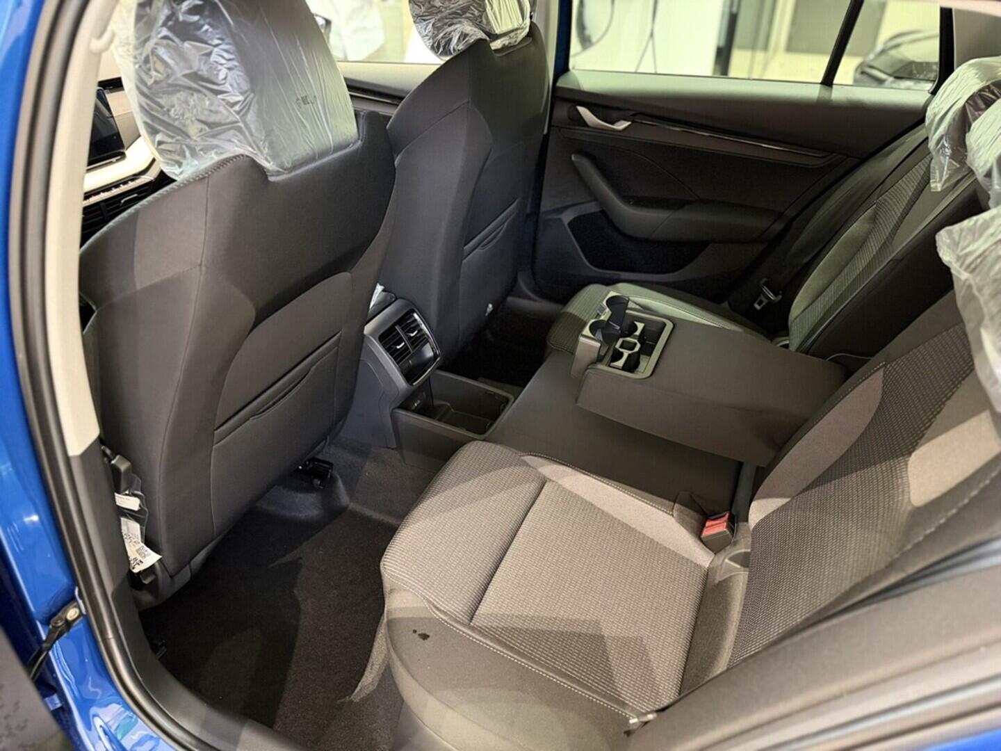 OI11002943_15.webp_Octavia Combi Classic 1.5 TSI 110 kW