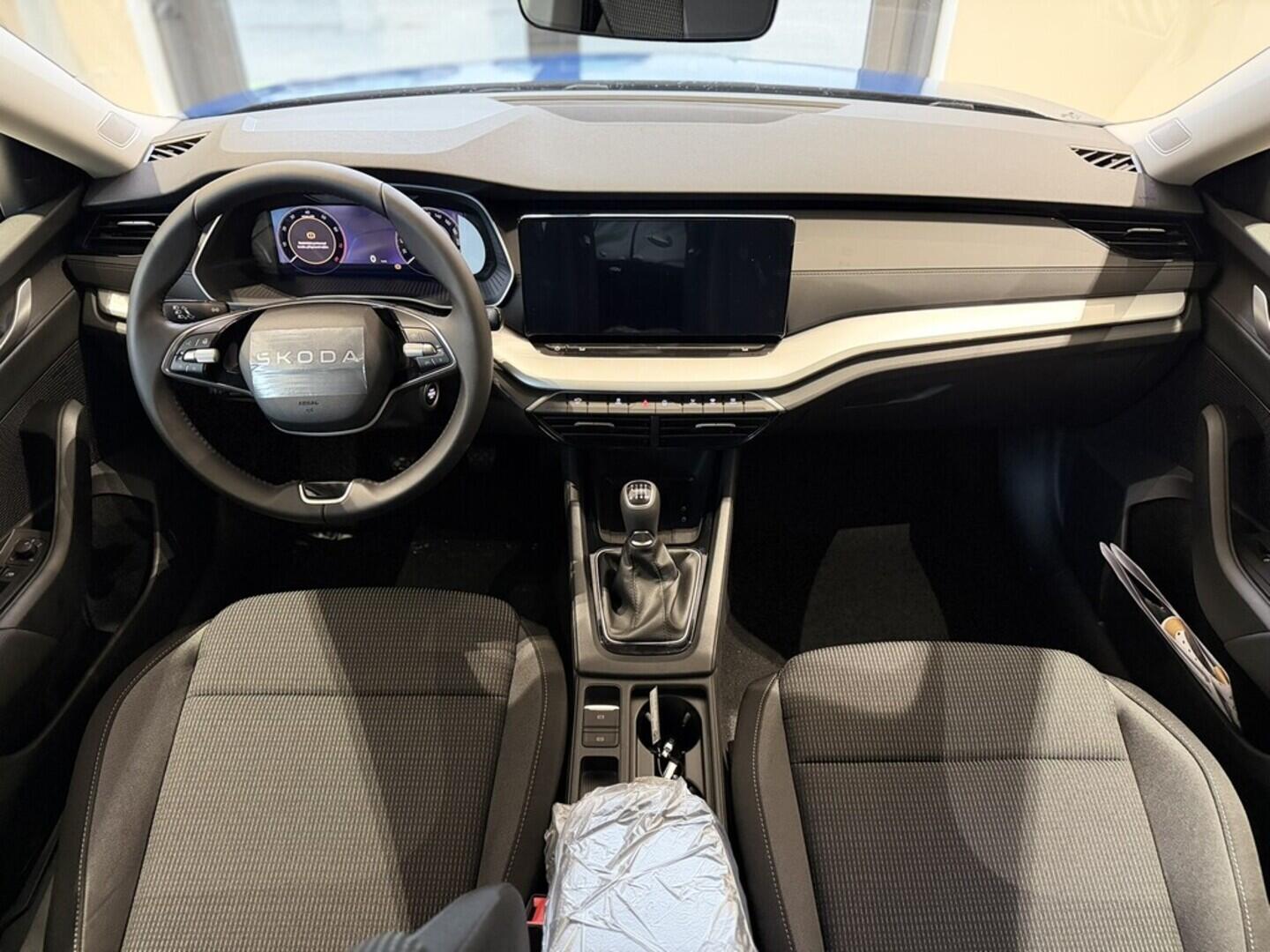 OI11002943_16.webp_Octavia Combi Classic 1.5 TSI 110 kW