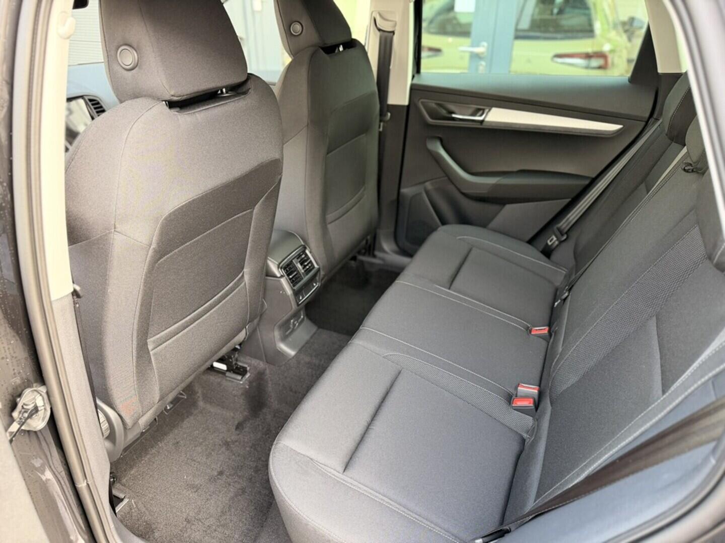 OI11002944_16.webp_Karoq Classic 1.5 TSI 110 kW DSG