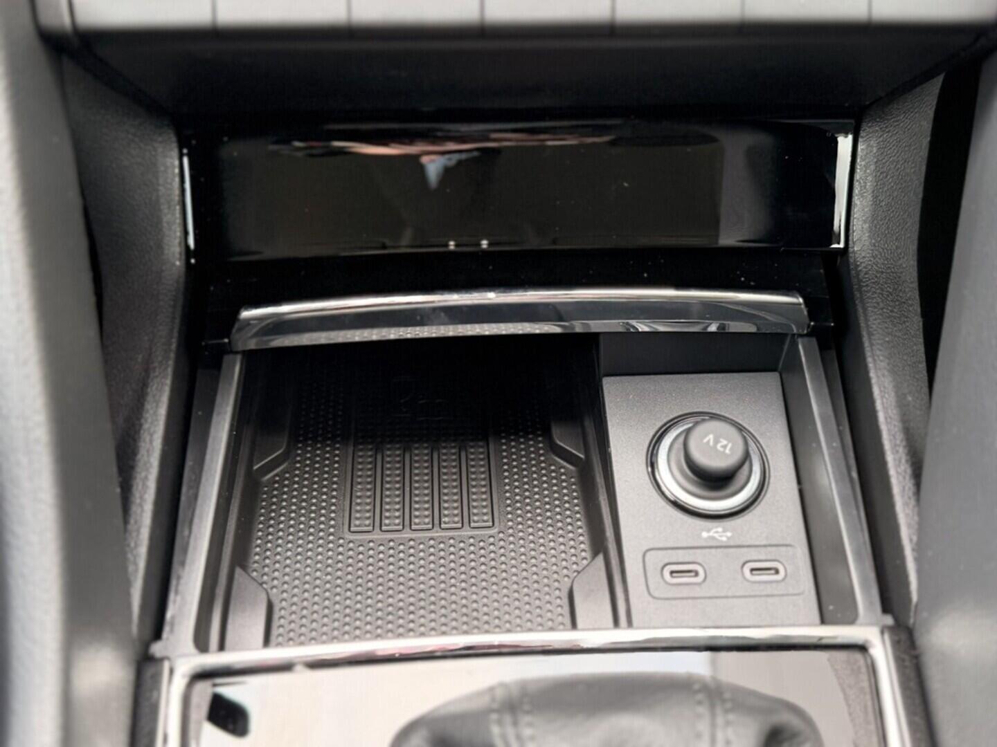 OI11002944_21.webp_Karoq Classic 1.5 TSI 110 kW DSG