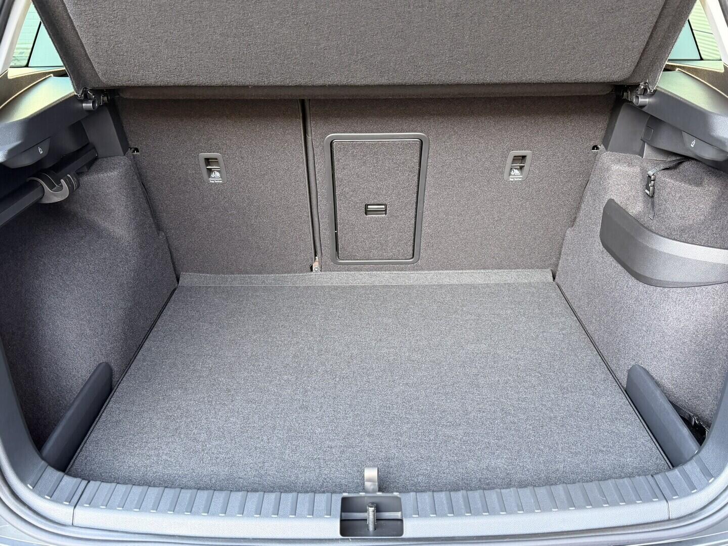 OI11002948_19.webp_Karoq Classic 1.5 TSI 110 kW DSG