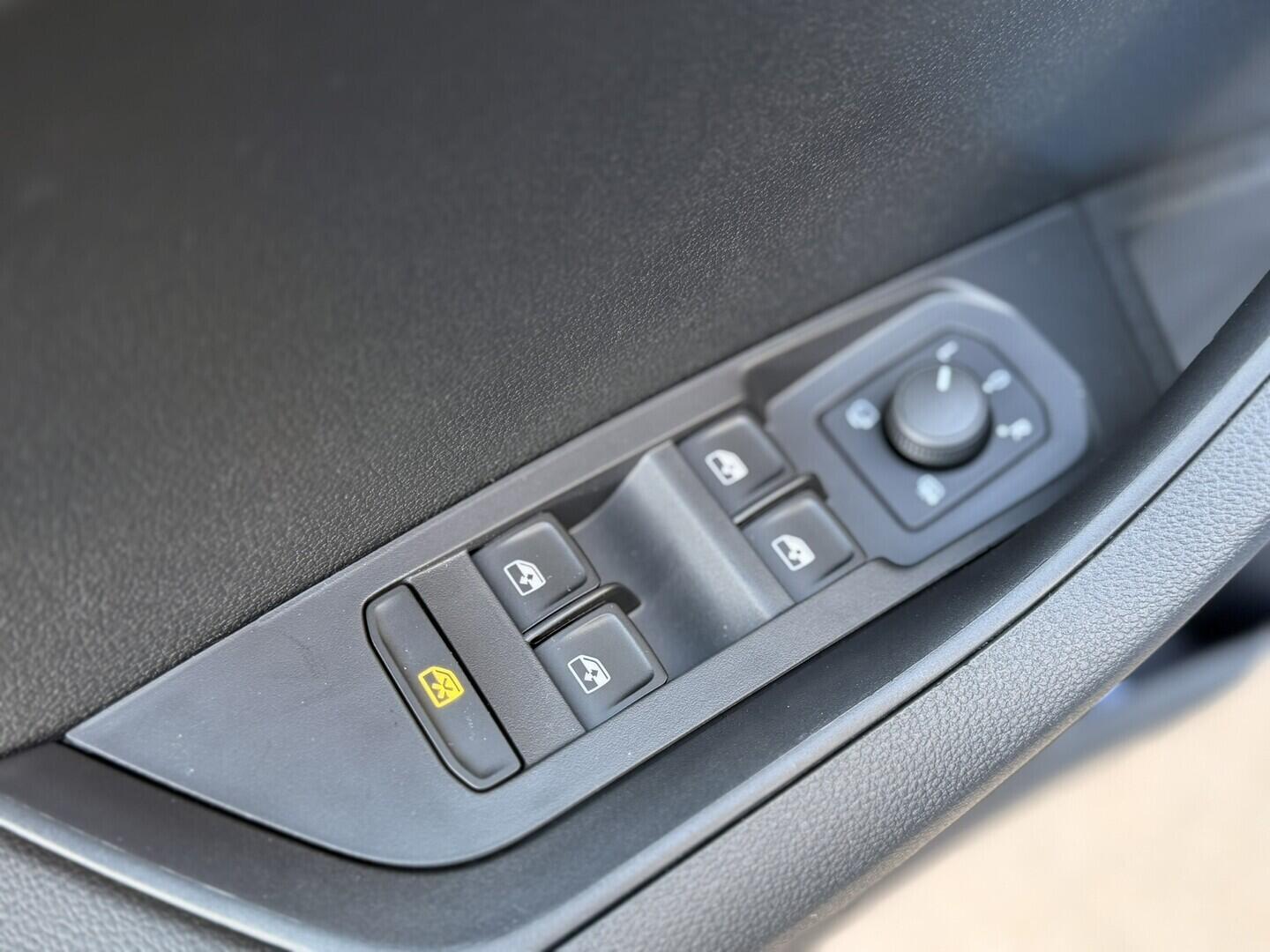 OI11002948_29.webp_Karoq Classic 1.5 TSI 110 kW DSG