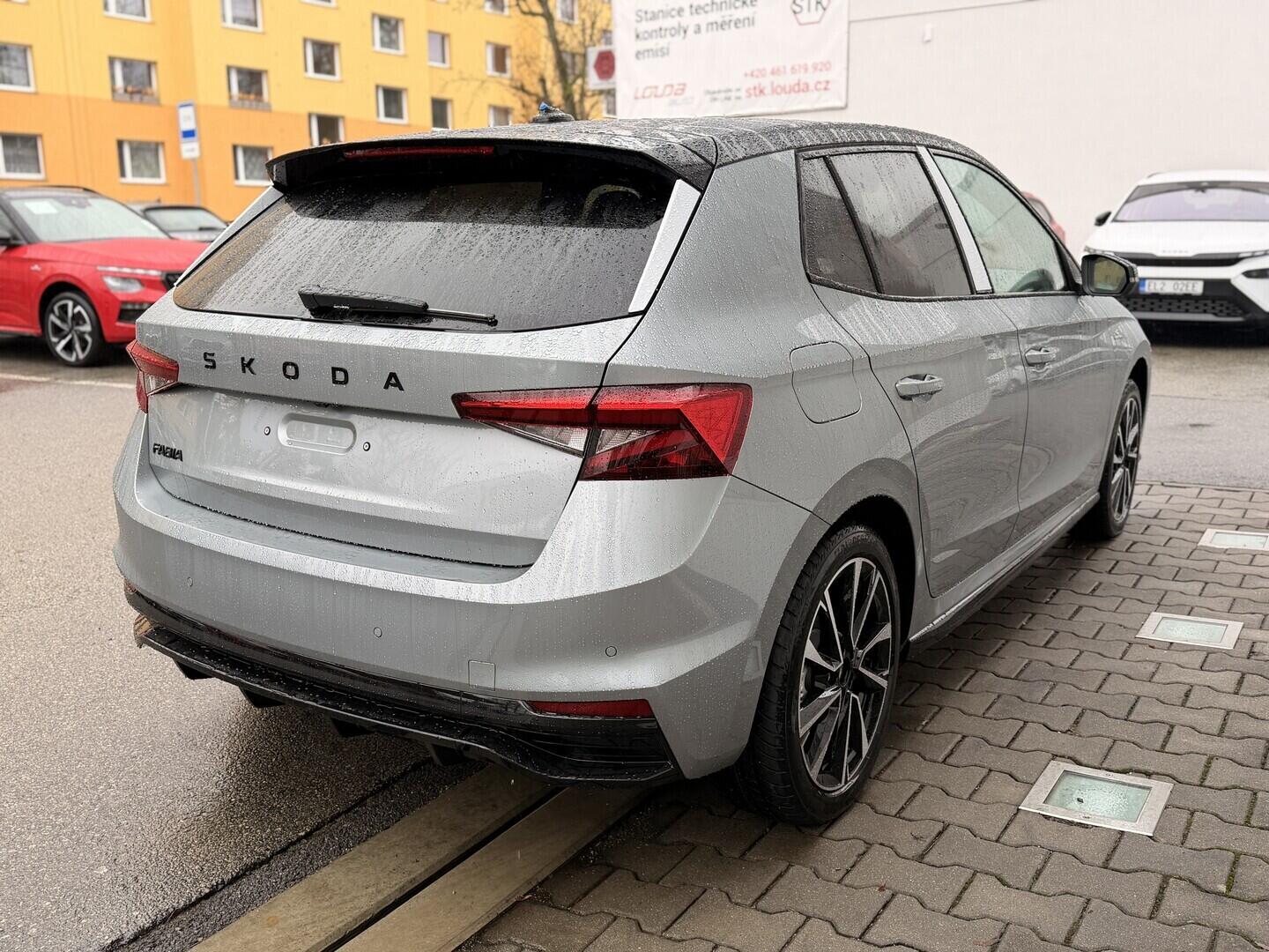 OI11002964_14.webp_Fabia Monte Carlo 1.0 TSI 85 kW DSG