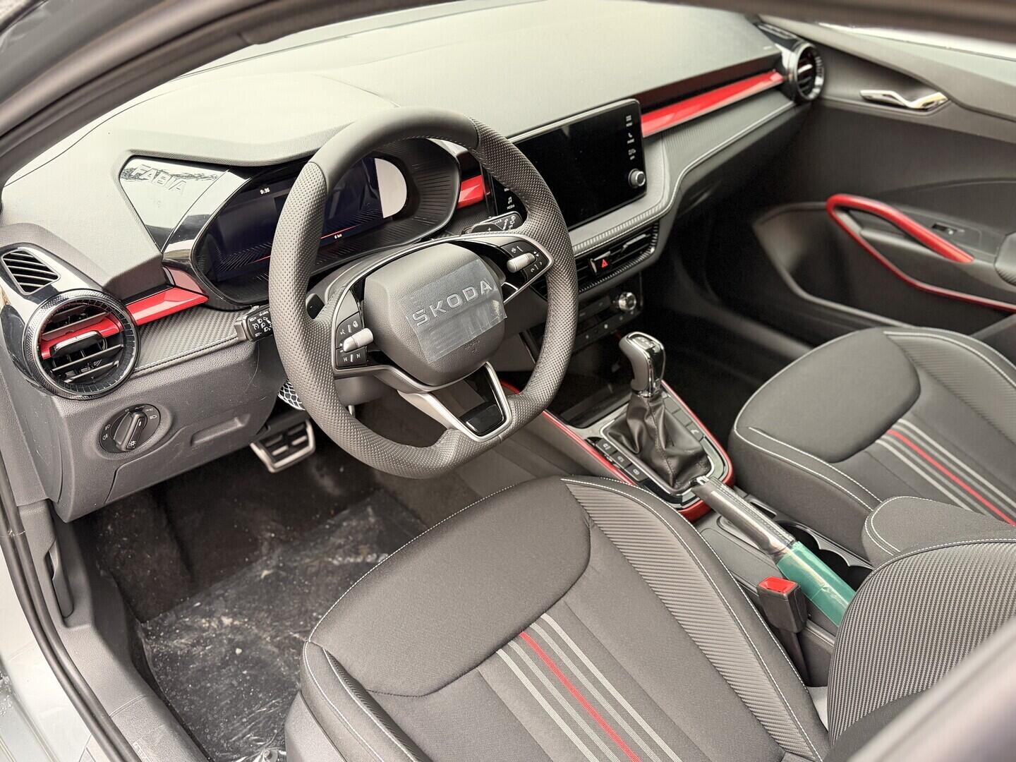 OI11002964_15.webp_Fabia Monte Carlo 1.0 TSI 85 kW DSG