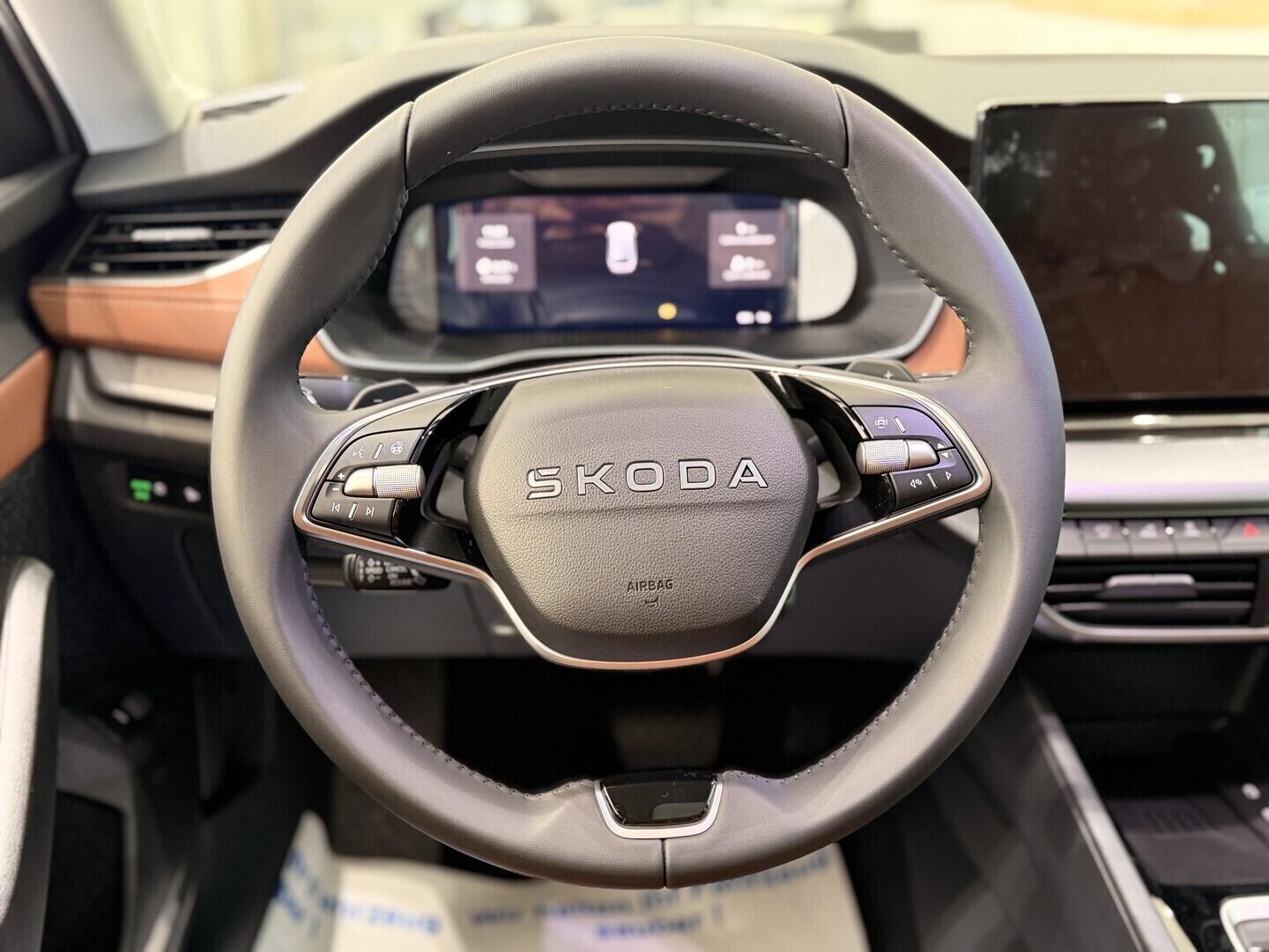 OI11002973_14.webp_Octavia Combi Exclusive Selection 2.0 TSI 150 kW DSG 4x4