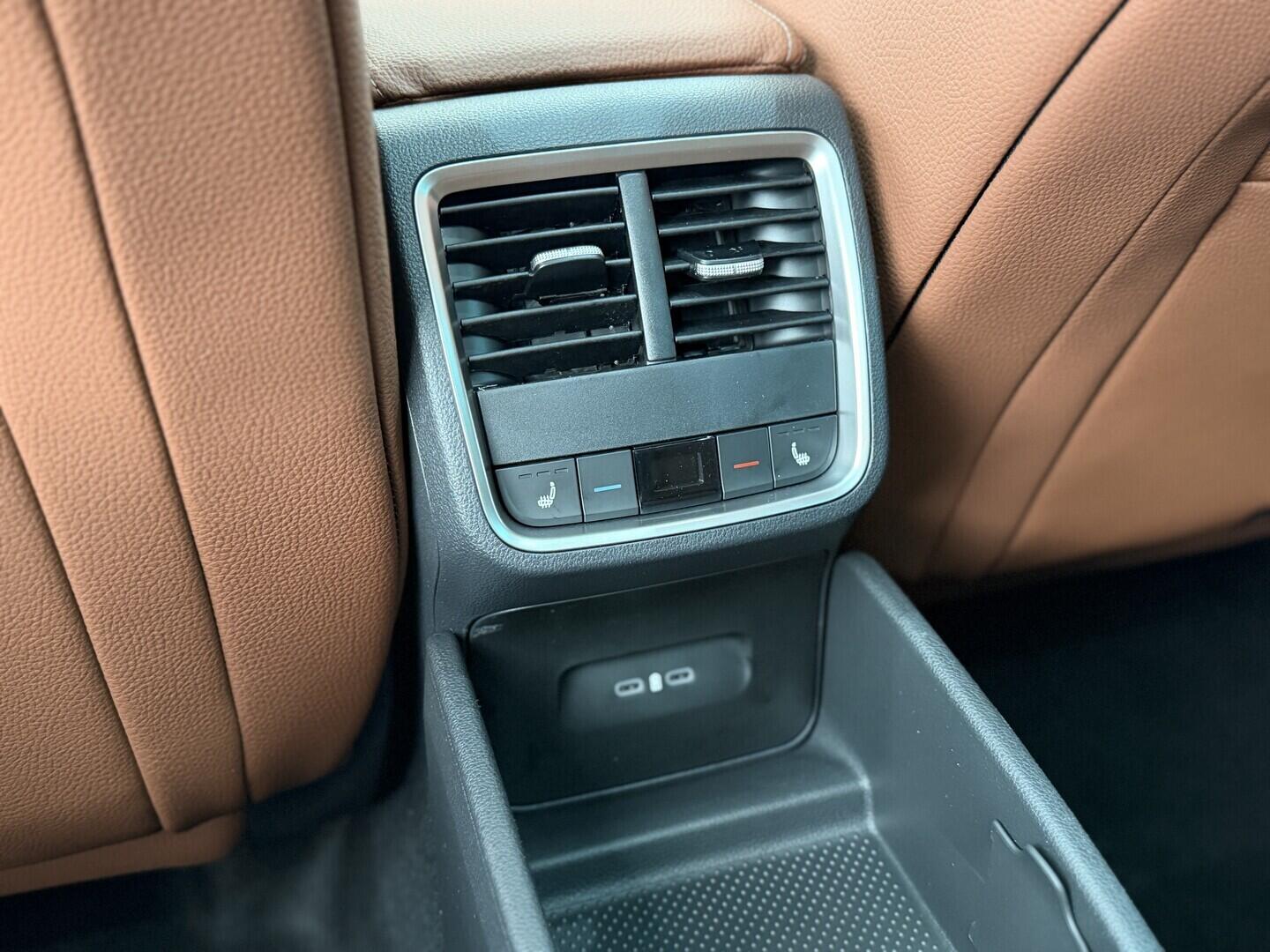 OI11002973_16.webp_Octavia Combi Exclusive Selection 2.0 TSI 150 kW DSG 4x4