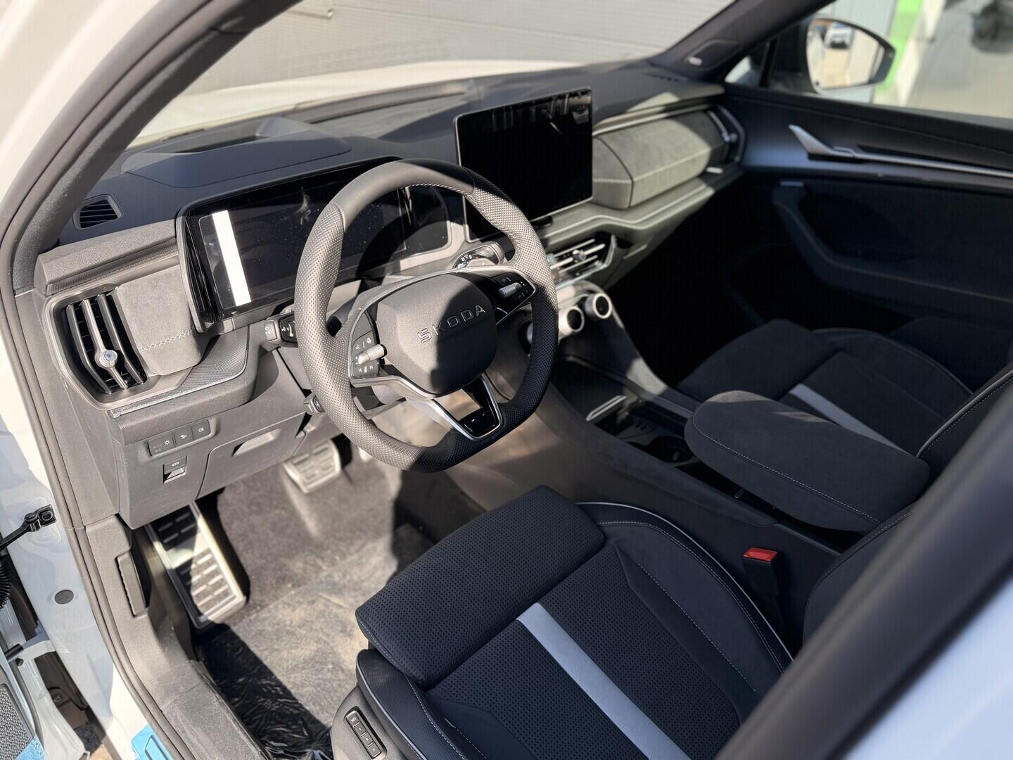 OI11002975_14.webp_Kodiaq Sportline 2.0 TDI 4x4 142 kW  