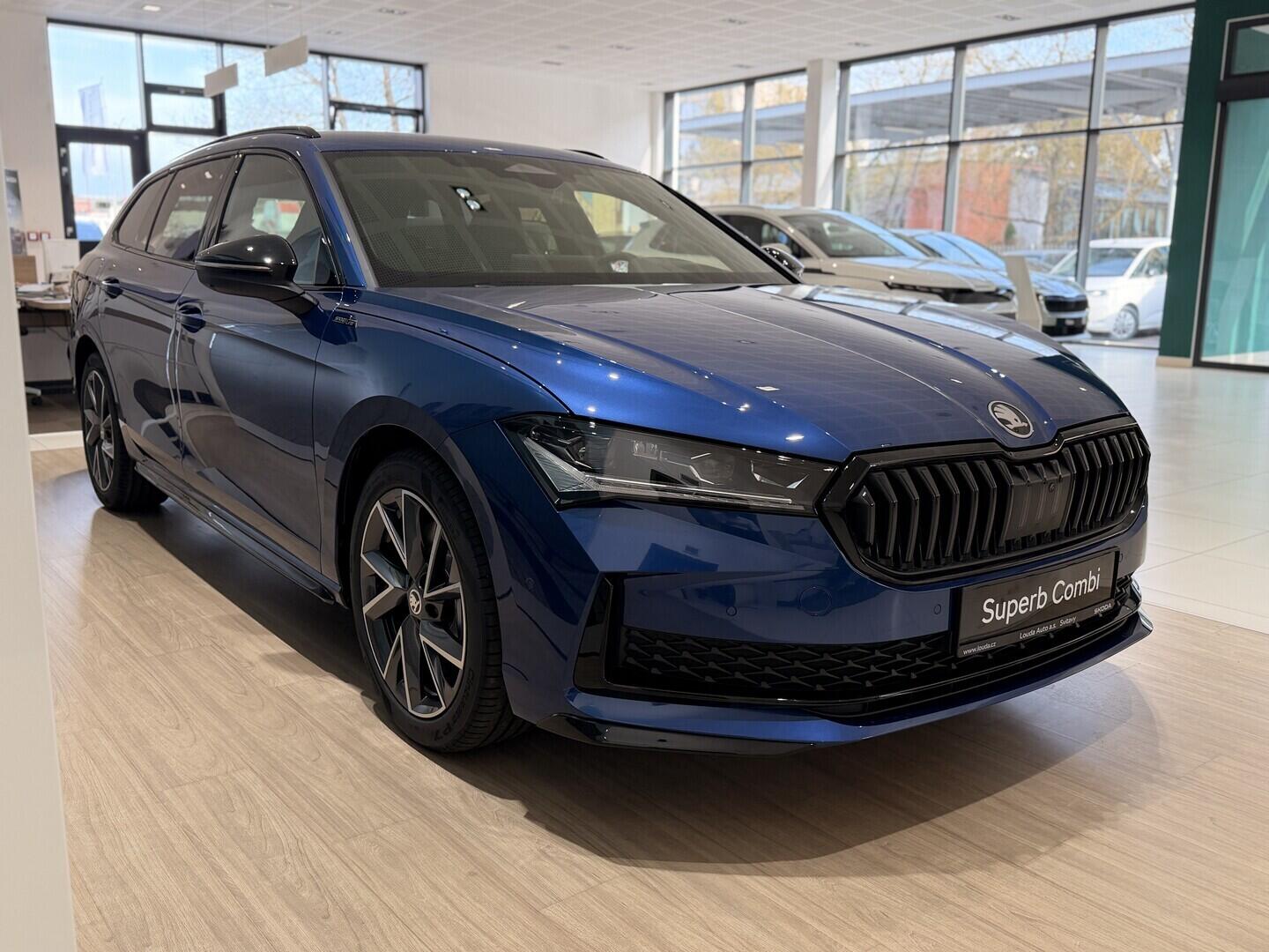 OI11002977_11.webp_Superb Combi Sportline 2.0 TDI 142 kW 4x4