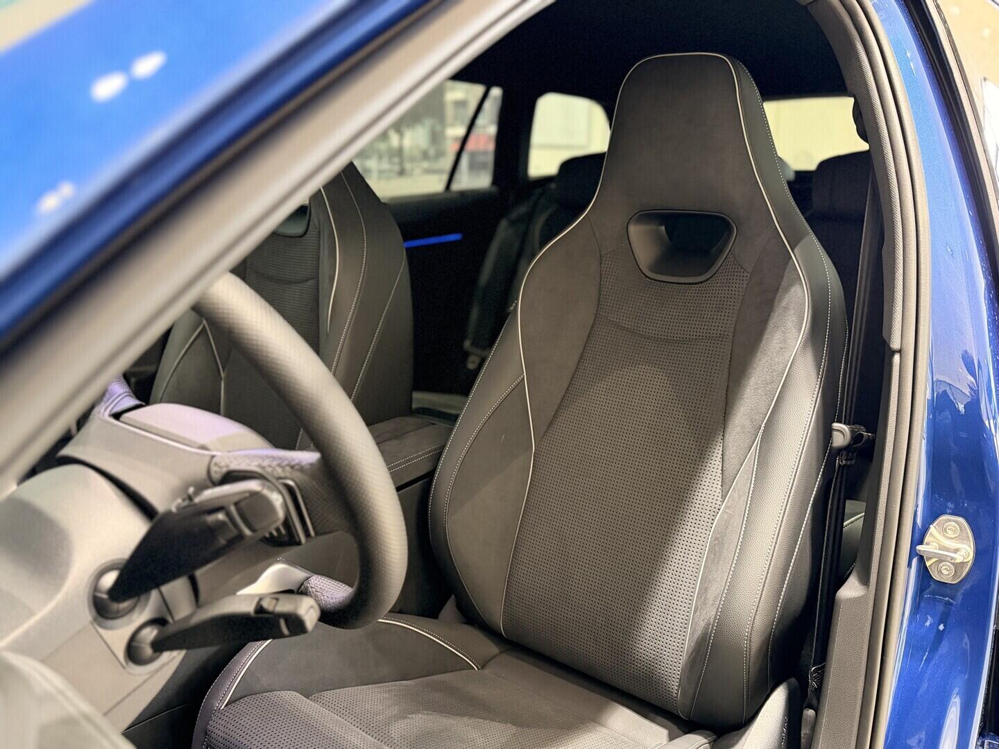 OI11002977_16.webp_Superb Combi Sportline 2.0 TDI 142 kW 4x4