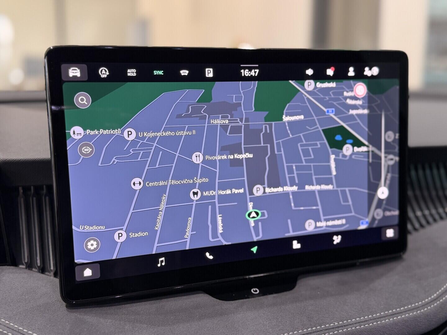 OI11002977_23.webp_Superb Combi Sportline 2.0 TDI 142 kW 4x4