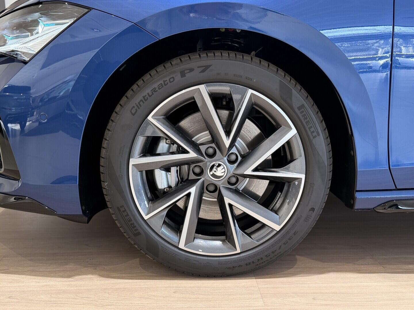 OI11002977_30.webp_Superb Combi Sportline 2.0 TDI 142 kW 4x4