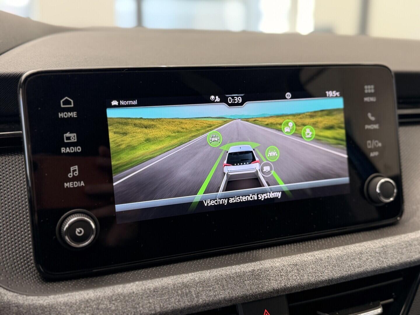 OI11002979_22.webp_Scala Selection 1.0 TSI 85 kW