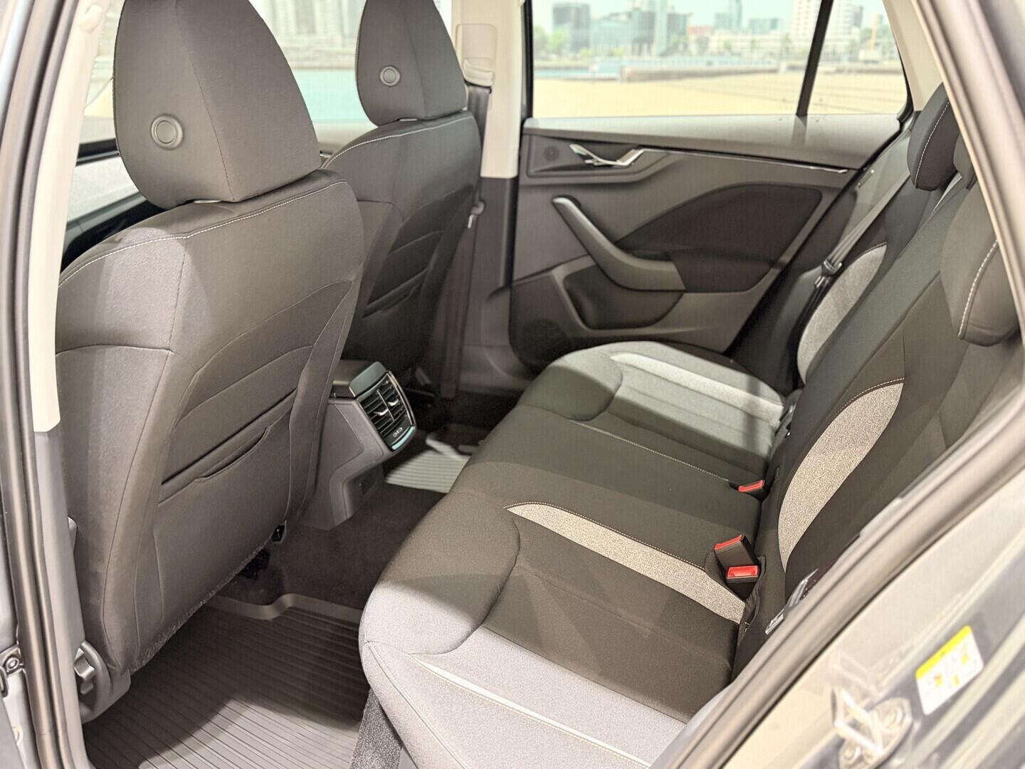 OI11002981_15.webp_Kamiq Selection 1.0 TSI 85 kW