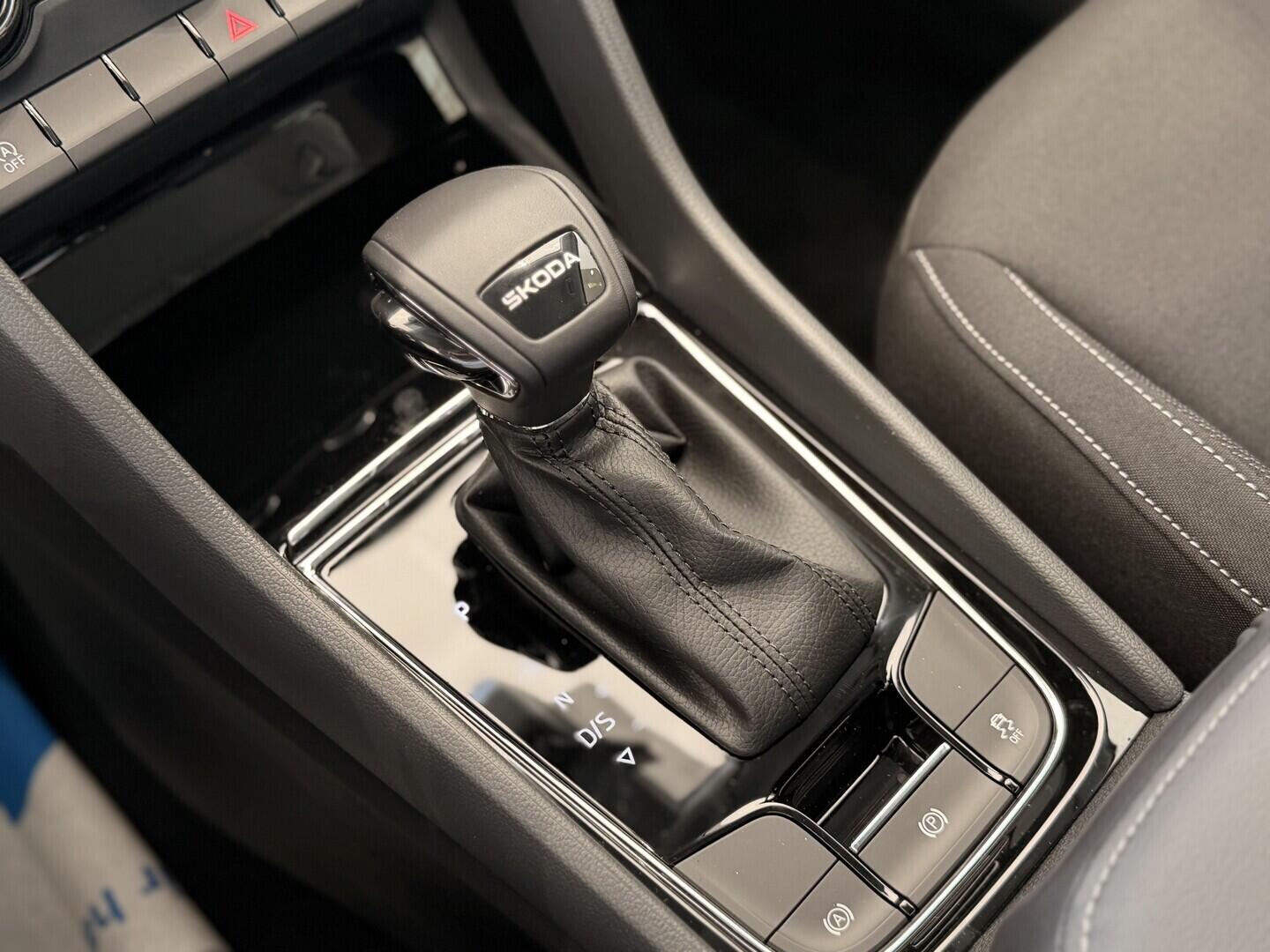 OI11002984_21.webp_Karoq Selection 1.5 TSI 110 kW DSG