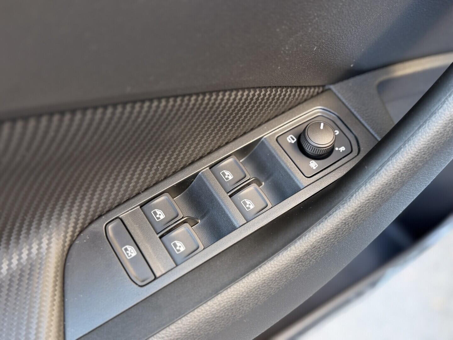 OI11002985_30.webp_Scala Monte Carlo 1.0 TSI 85 kW 