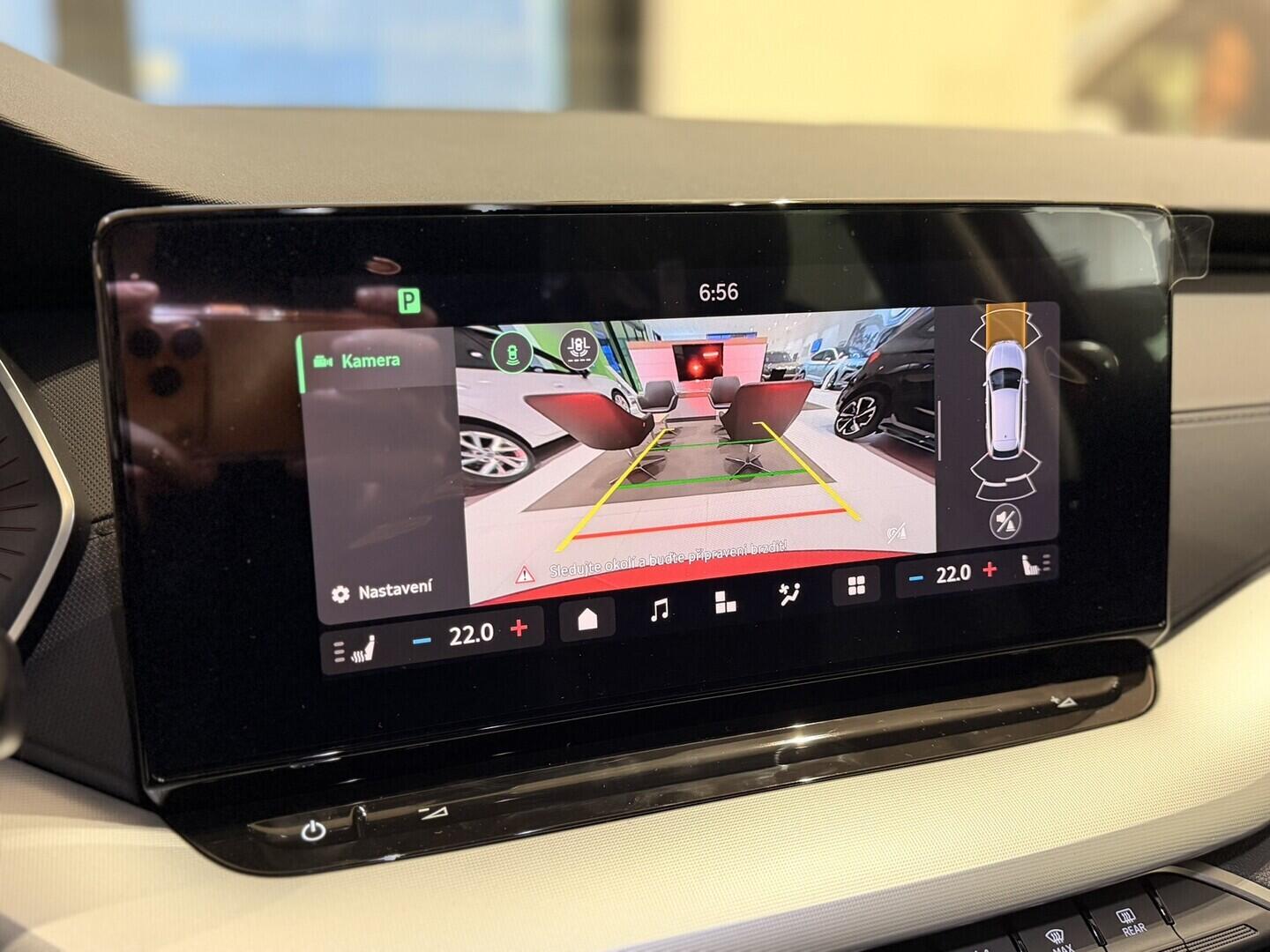 OI11002989_21.webp_Octavia Combi Classic 1.5 TSI 85 kW červená