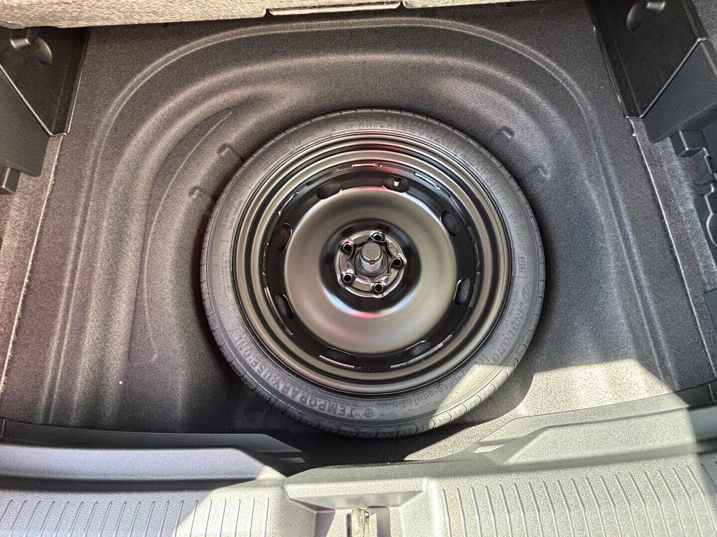 OI23O02646_22.webp_Golf V. R-line People  1,5 eTSI 7DSG mHEV 110 kW