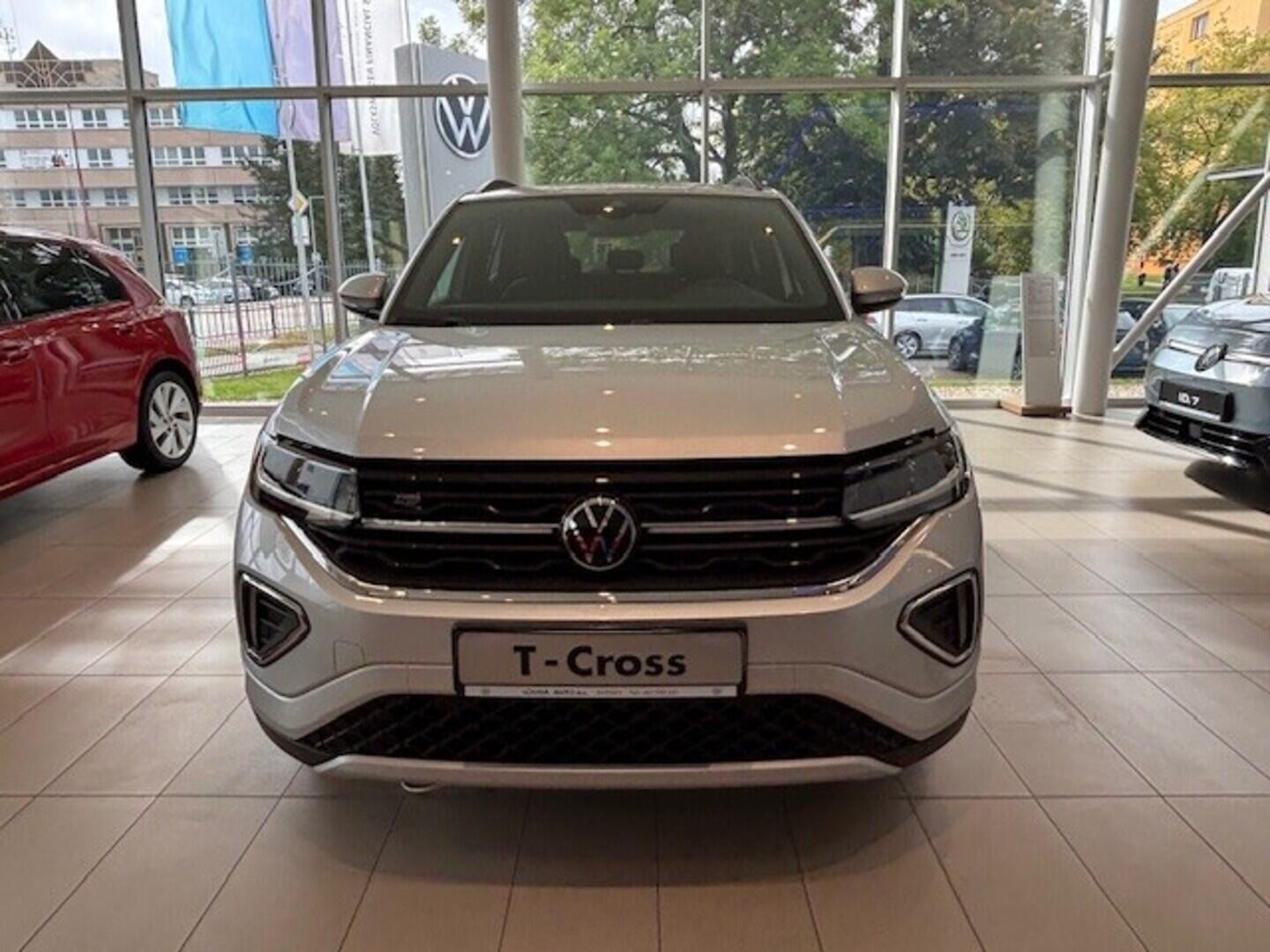 OI23O02657_18.webp_T-Cross R-Line People 1,5 TSI 110 kW