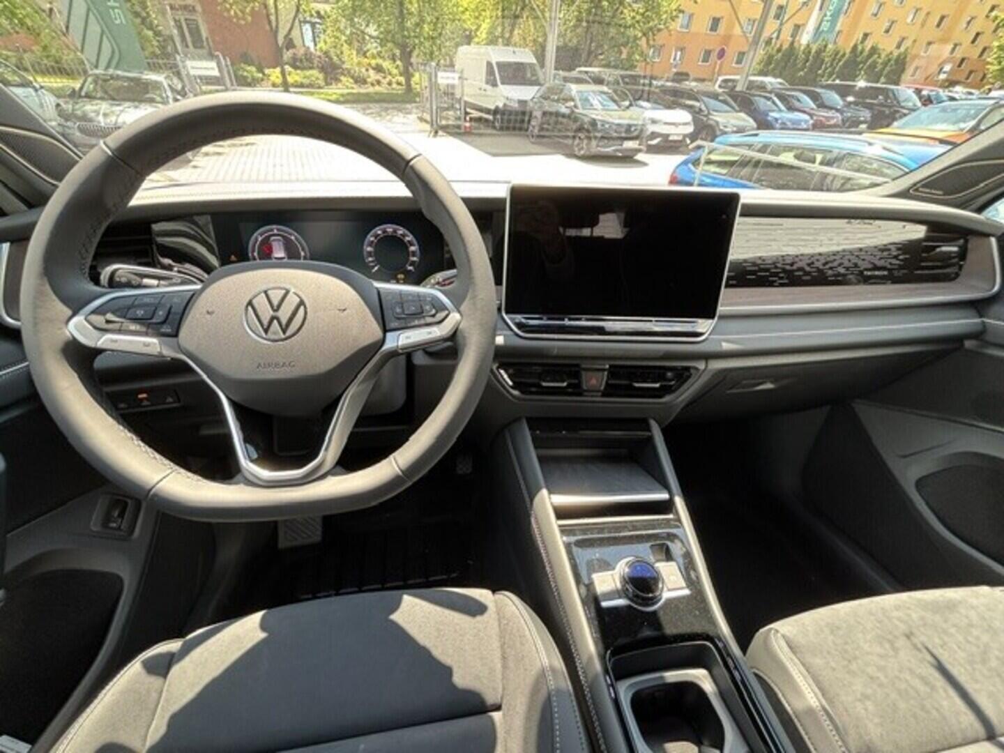 OI23O02750_16.webp_Tayron Elegance 2,0 TDI 4MOT 142 kW