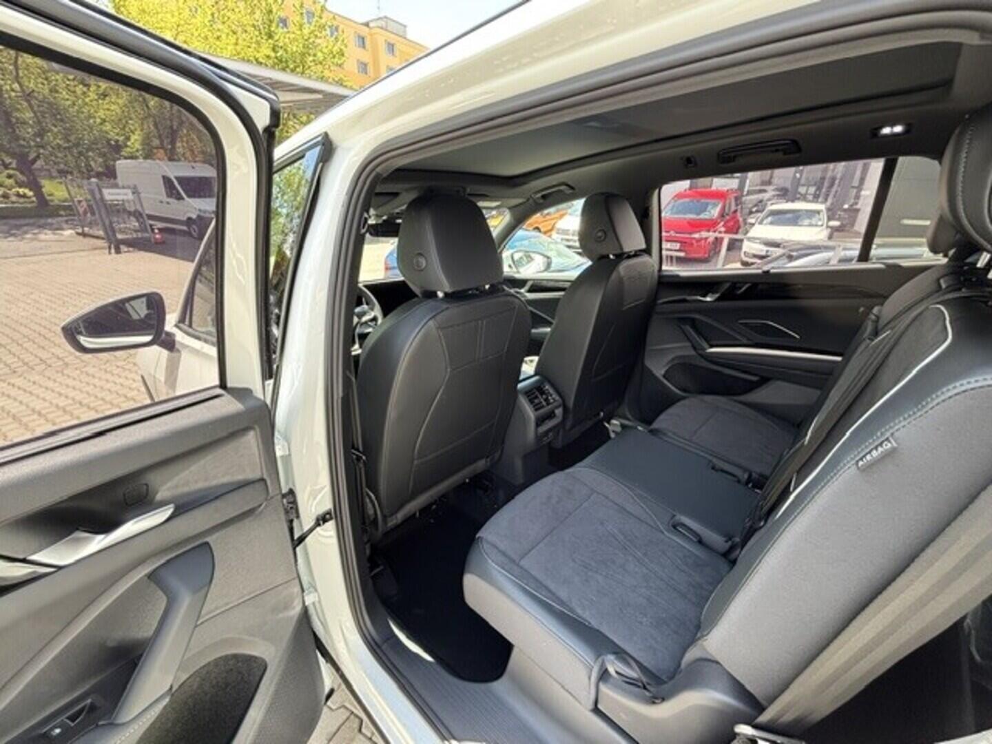 OI23O02750_17.webp_Tayron Elegance 2,0 TDI 4MOT 142 kW