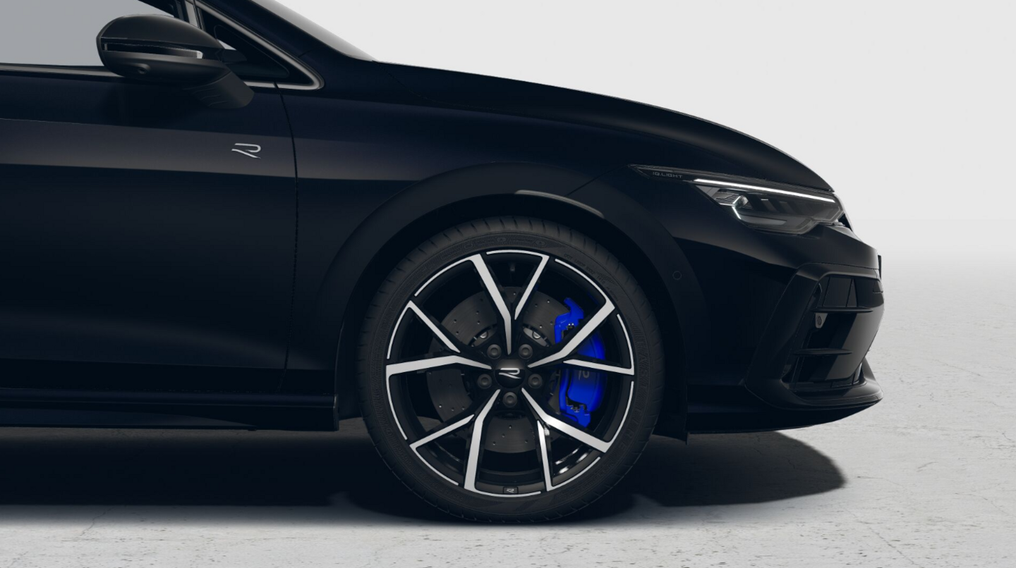 OI23O02757_14.webp_Golf Variant R 2,0 TSI 245 kW 4M 7DSG 2,0 245 kW